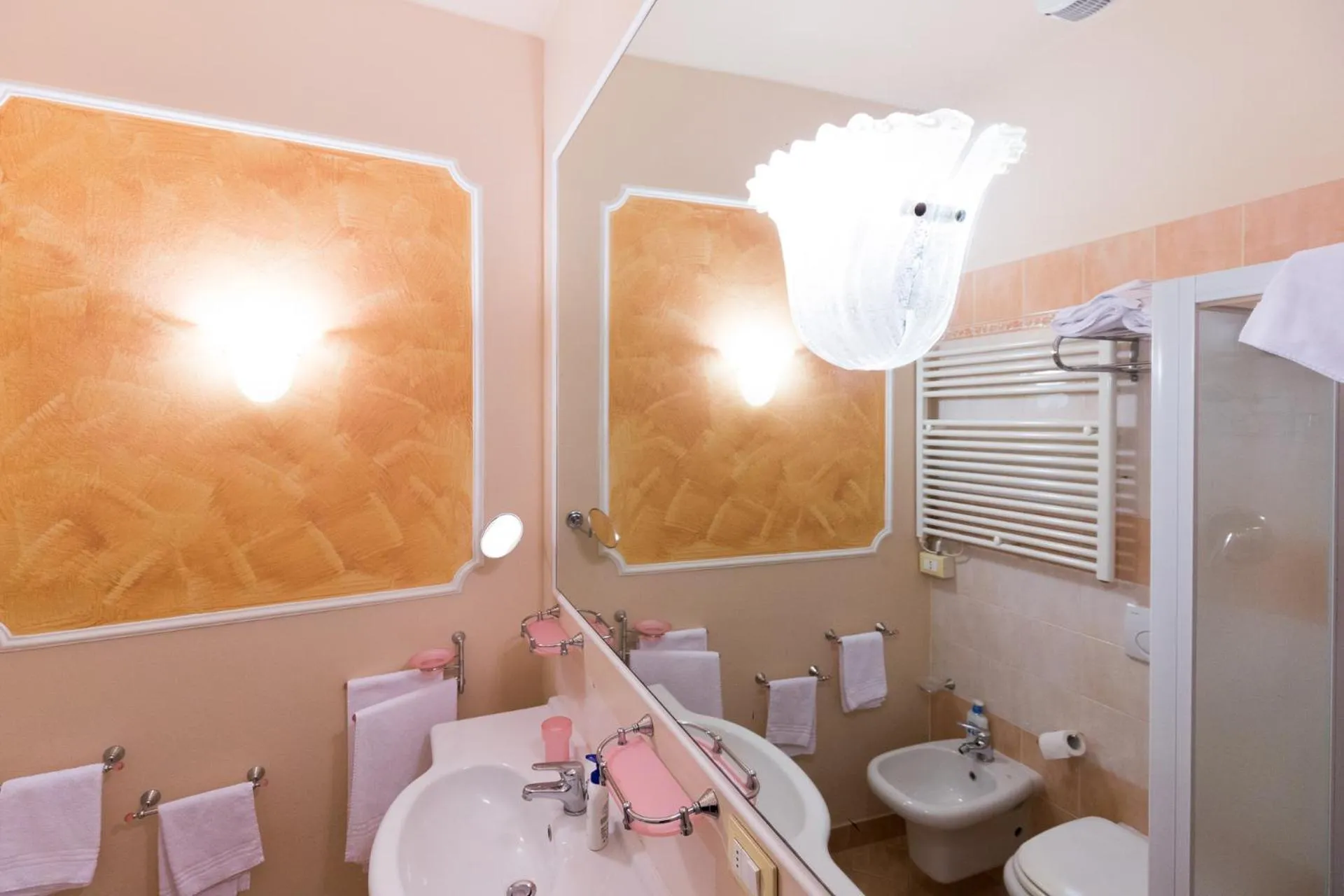 Bathroom in Antica Residenza D'Azeglio Room&Breakfast di Charme