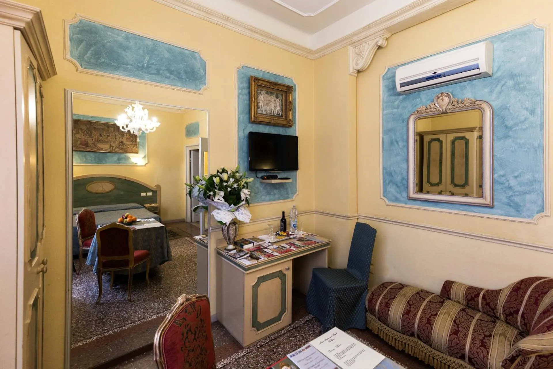 City view in Antica Residenza D'Azeglio Room&Breakfast di Charme