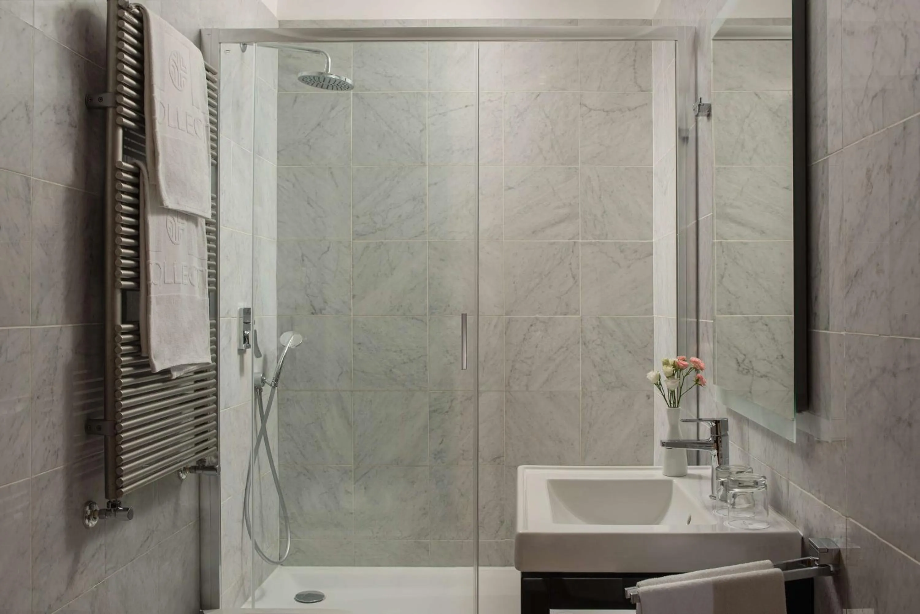 Bathroom in NH Collection Palermo Palazzo Sitano