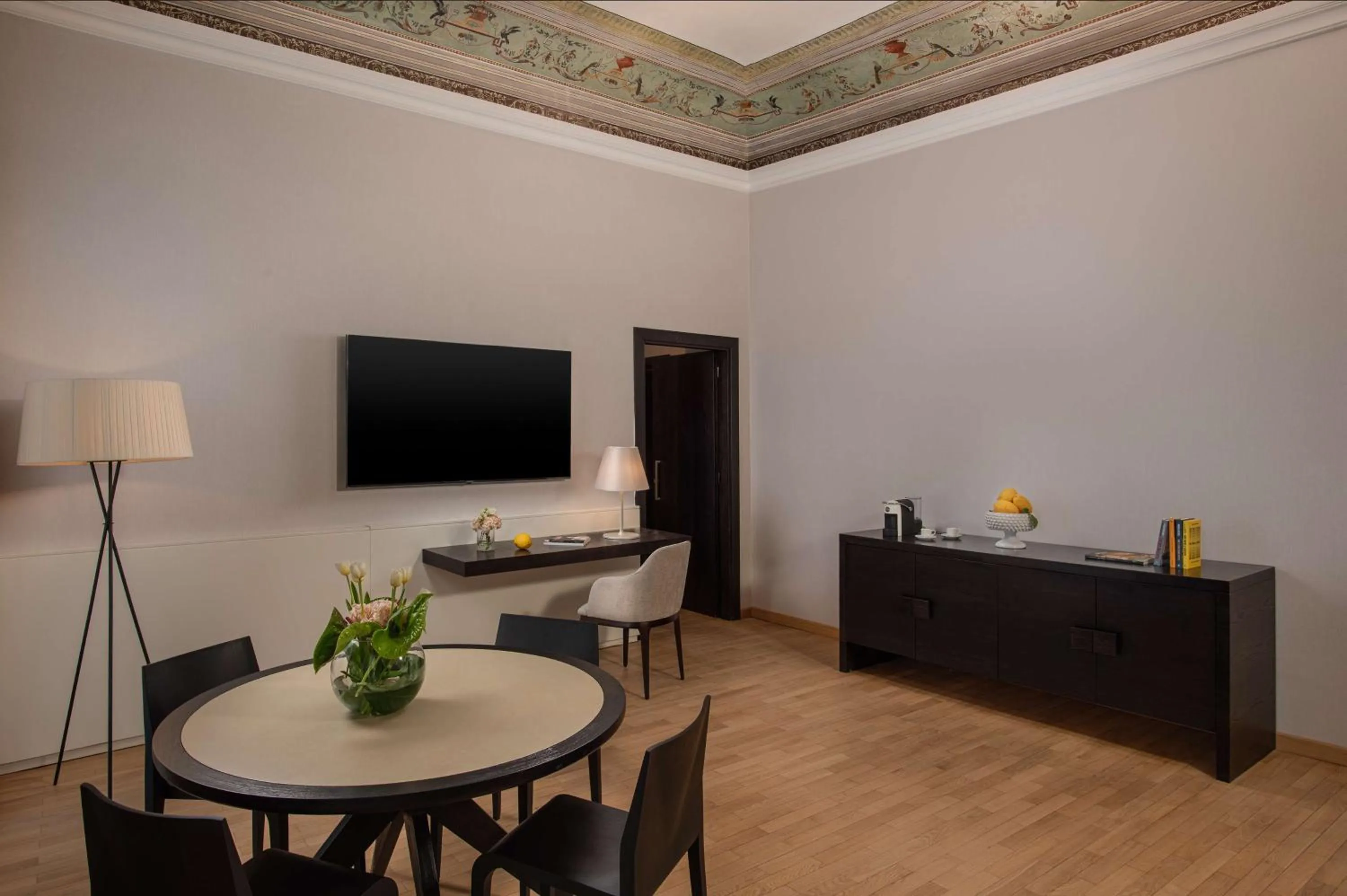 Photo of the whole room in NH Collection Palermo Palazzo Sitano