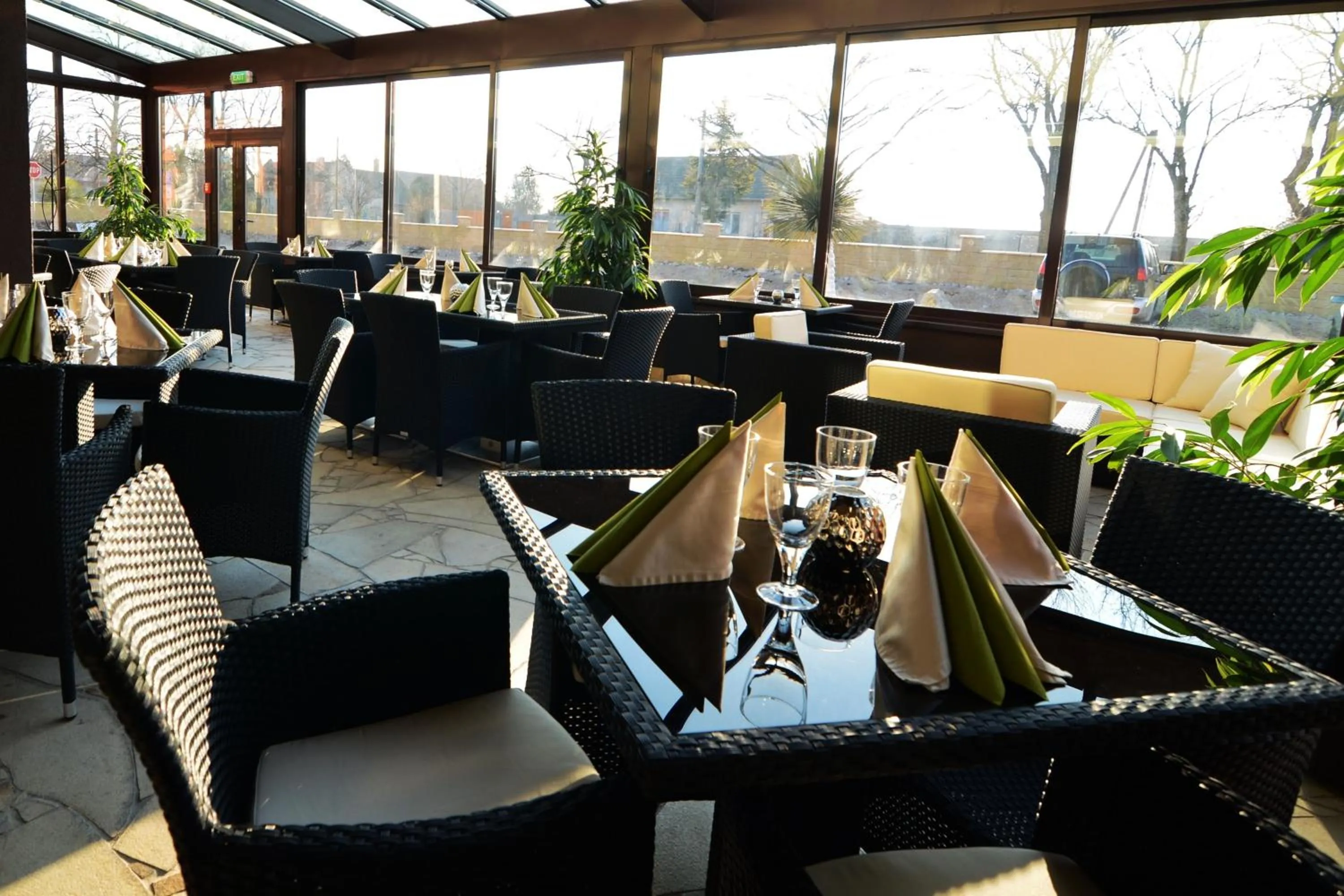 Restaurant/places to eat in Hotel Galanta