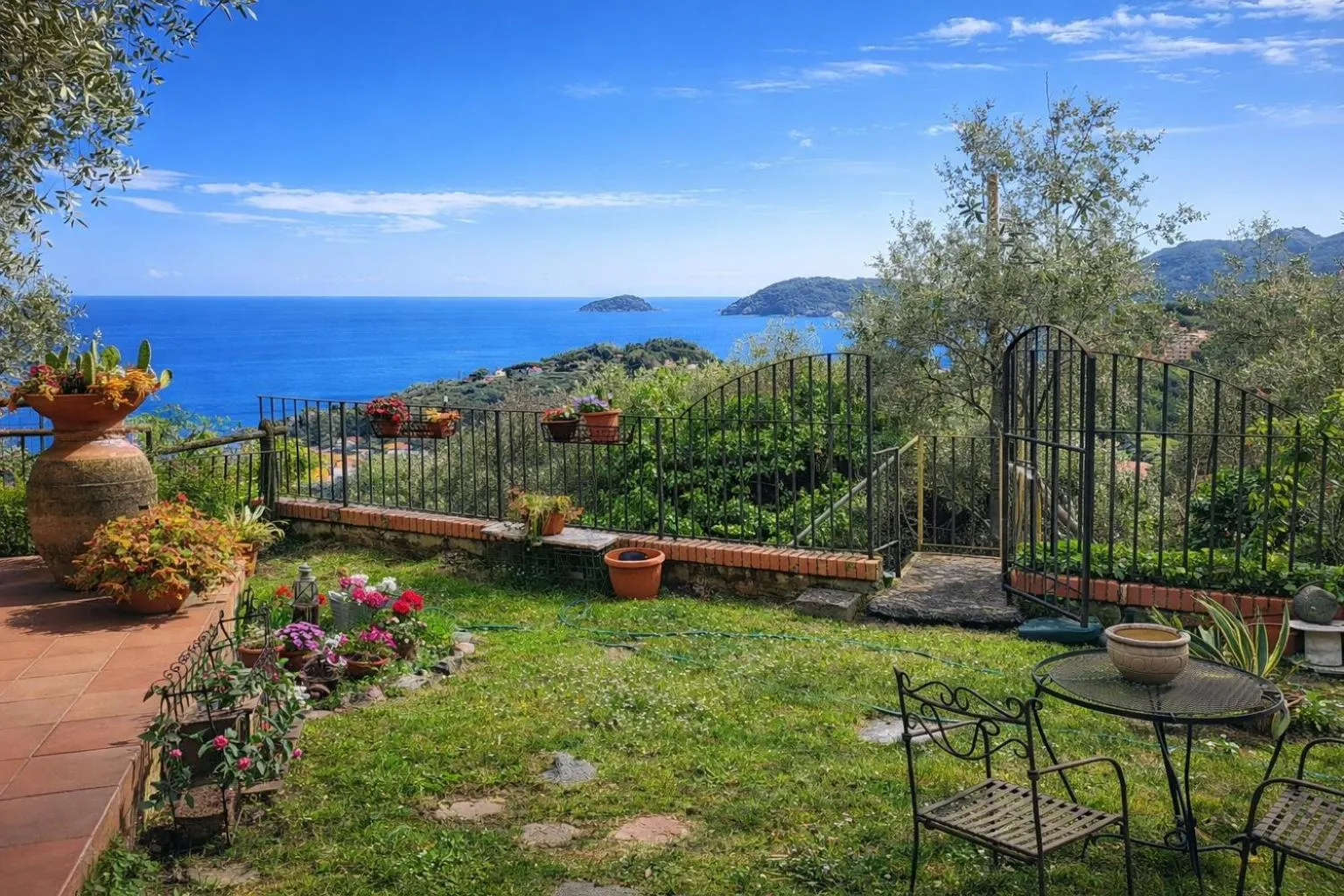Ai Canarbin - colline di Lerici