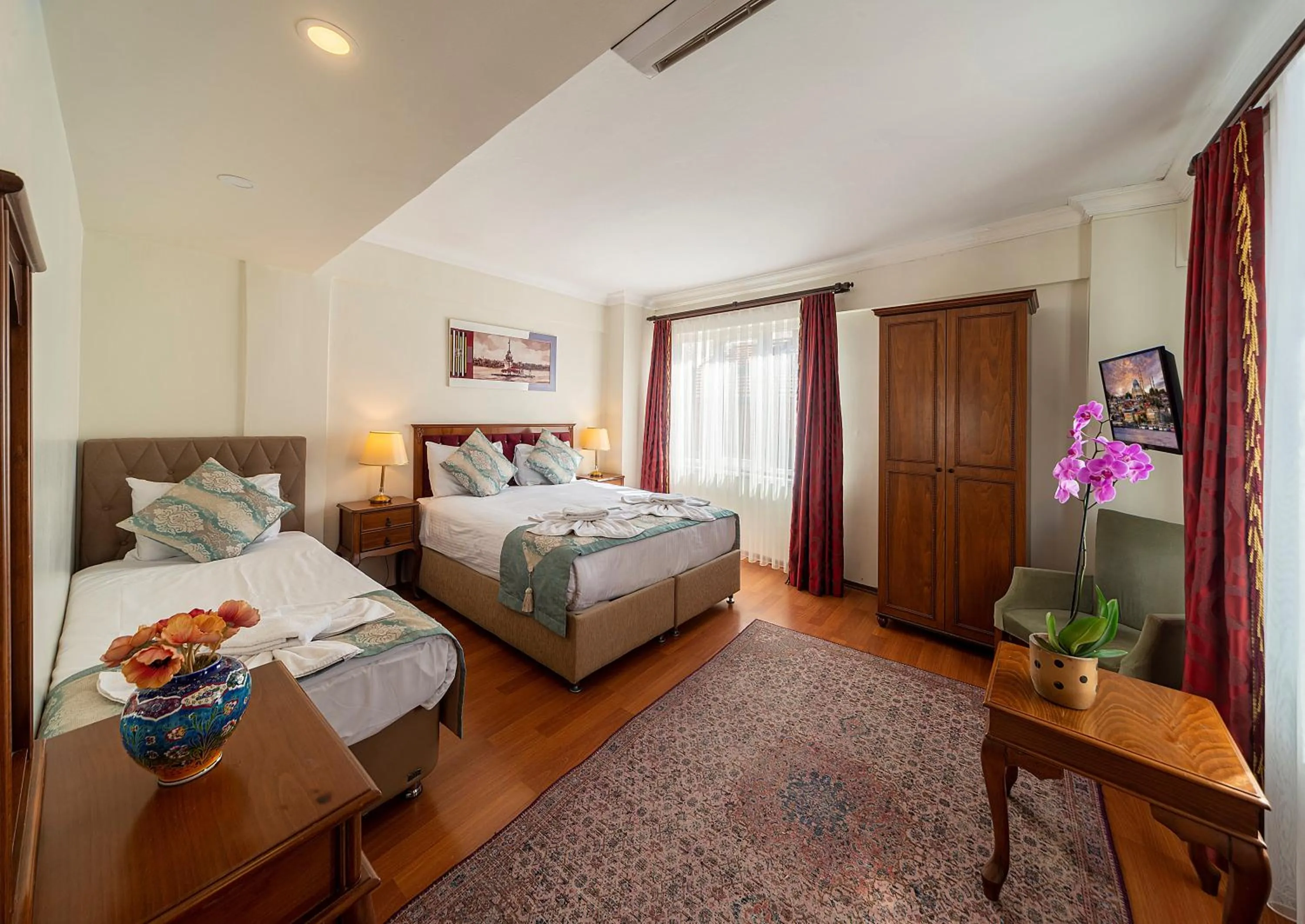 Bedroom, Bed in Sultan House