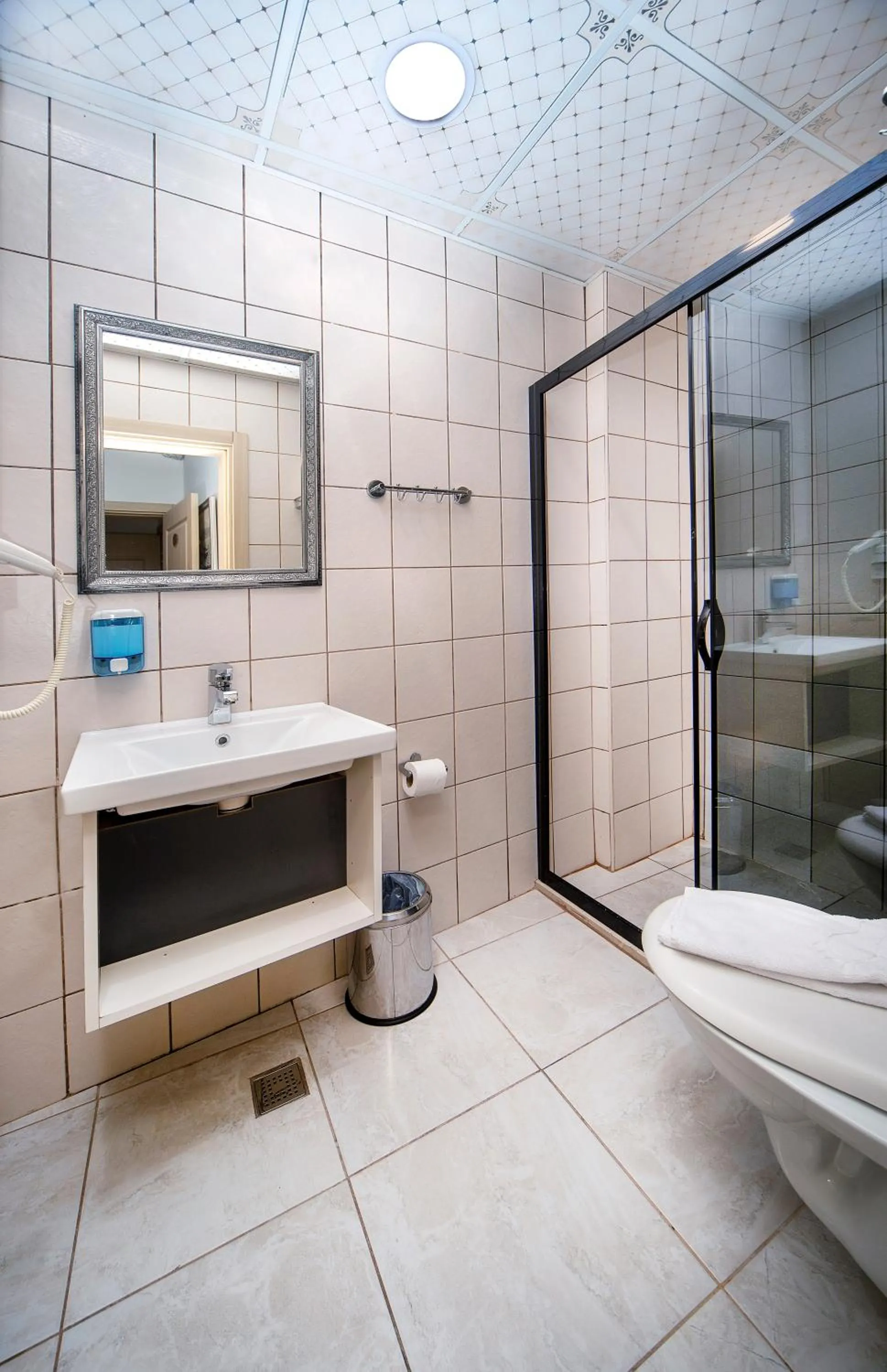 Bathroom in Sultan House