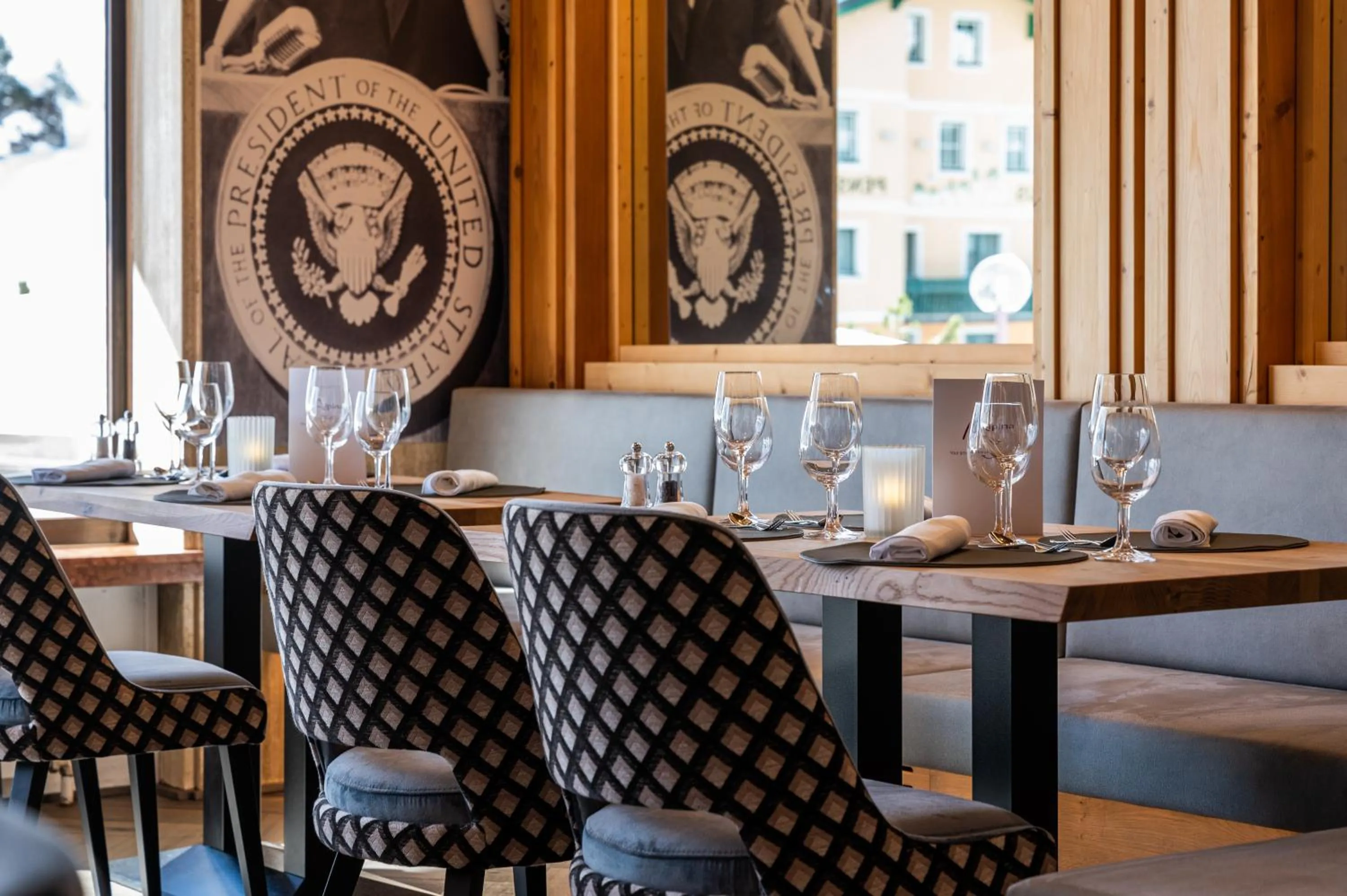 Dining area in Hotel Alpina