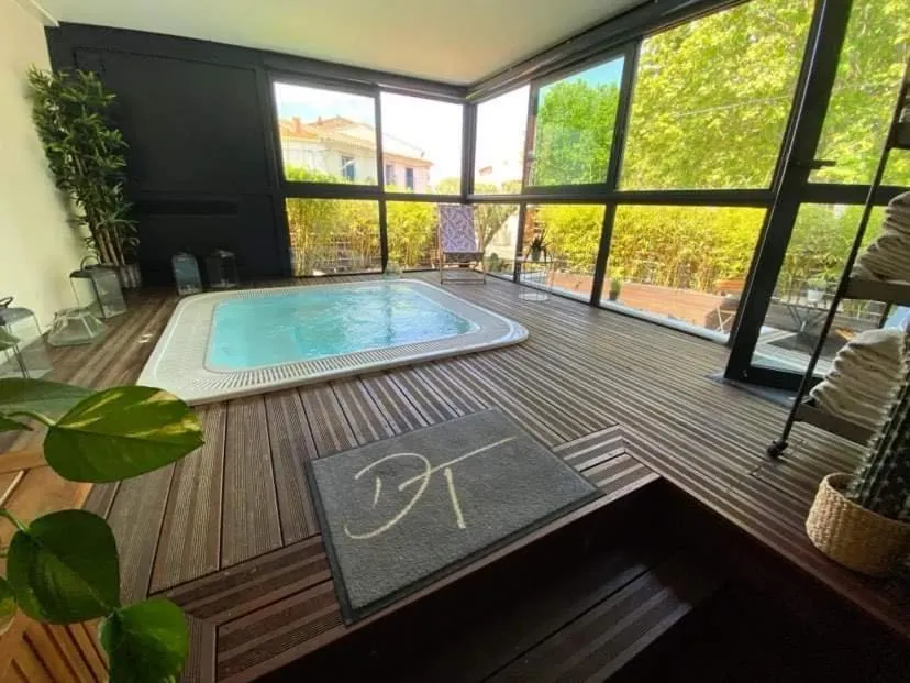 Hot Tub in Demeure Terrisse La Résidence