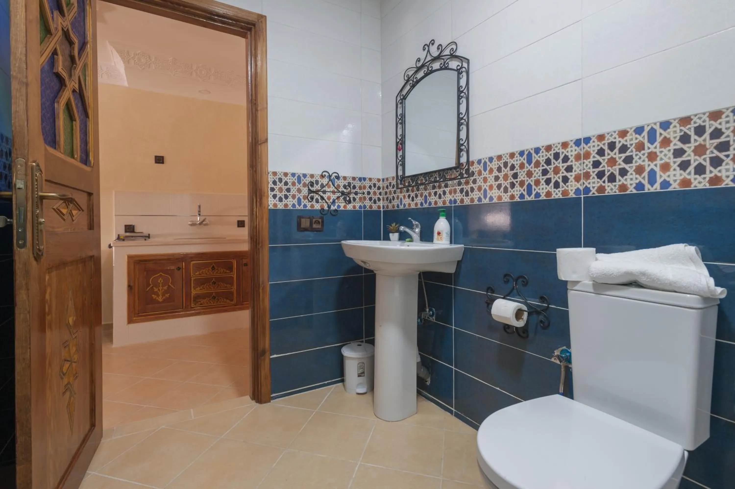 Toilet in Puerta Azul