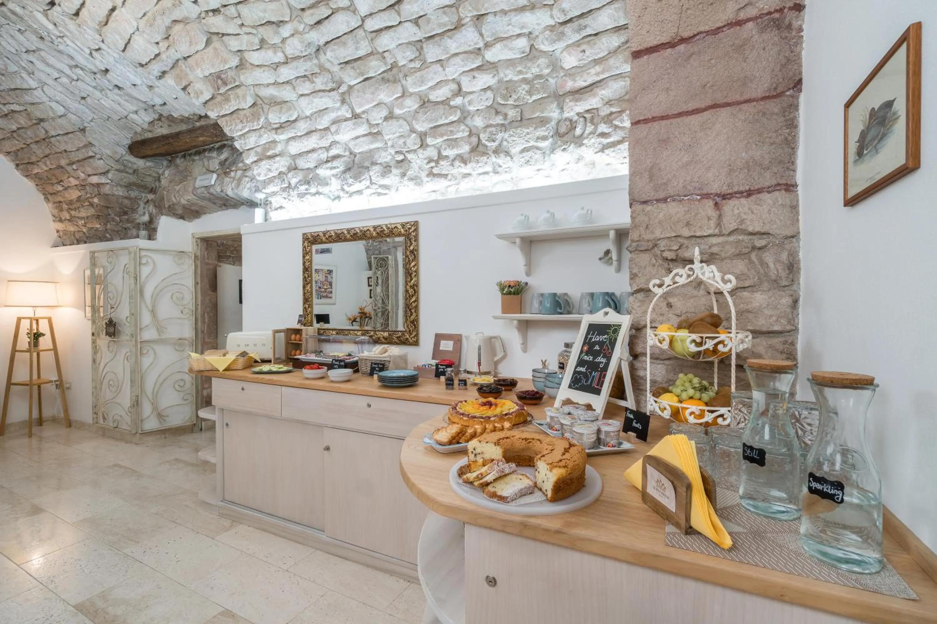 Breakfast in Bosa Queen House