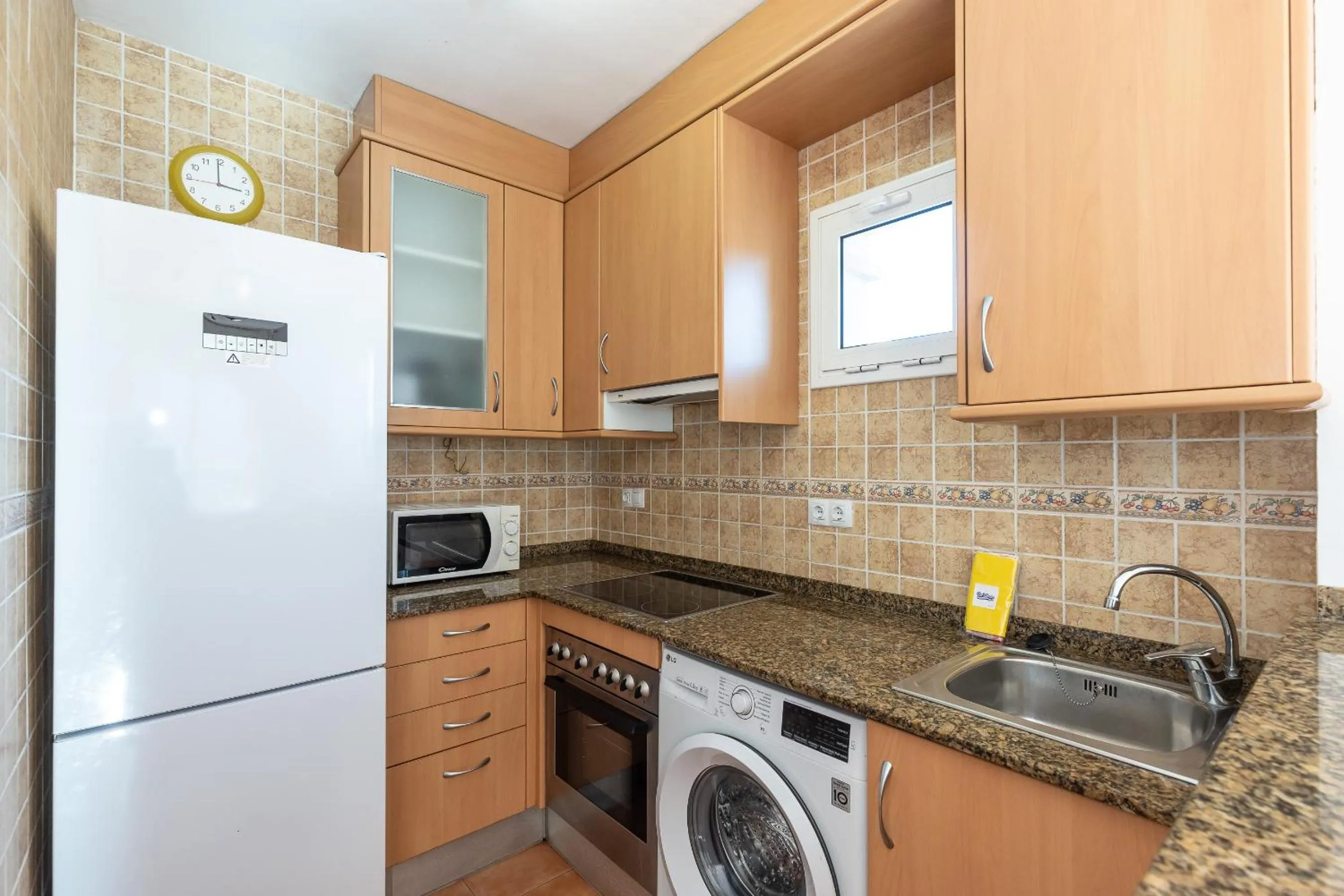 Kitchen or kitchenette in Rentalmar Brisas
