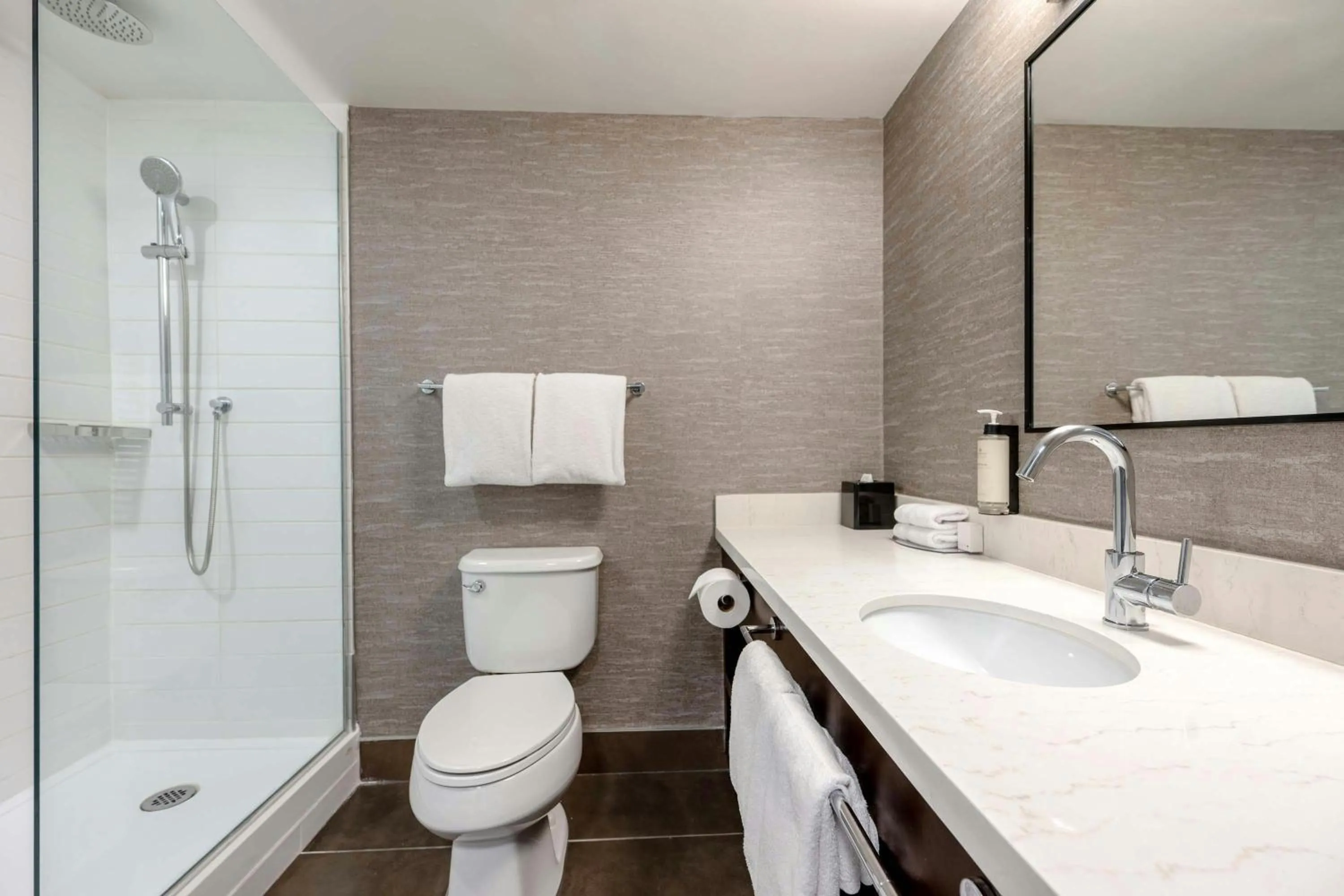 Bathroom in Sandman Signature Mississauga Hotel