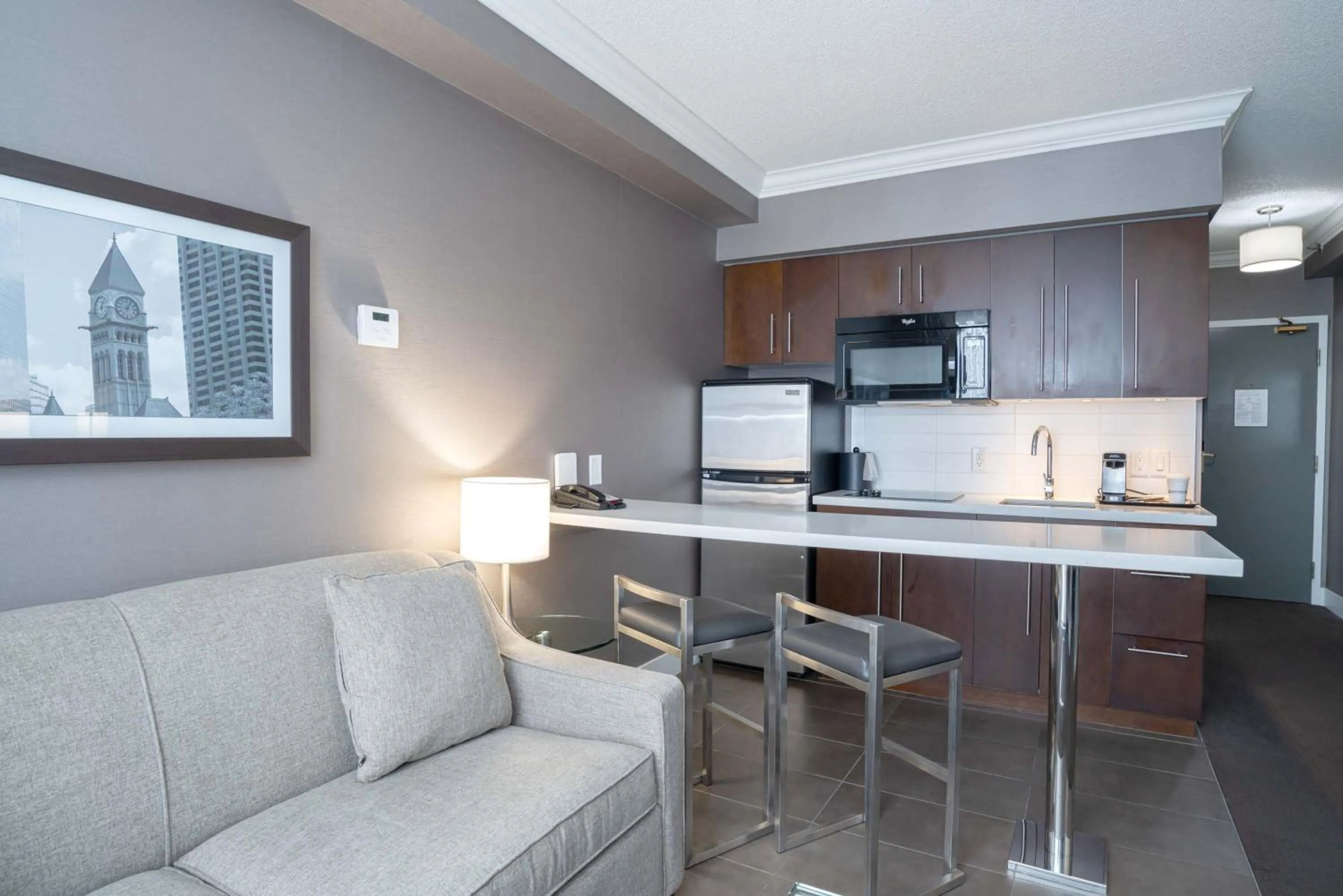 Kitchen or kitchenette in Sandman Signature Mississauga Hotel