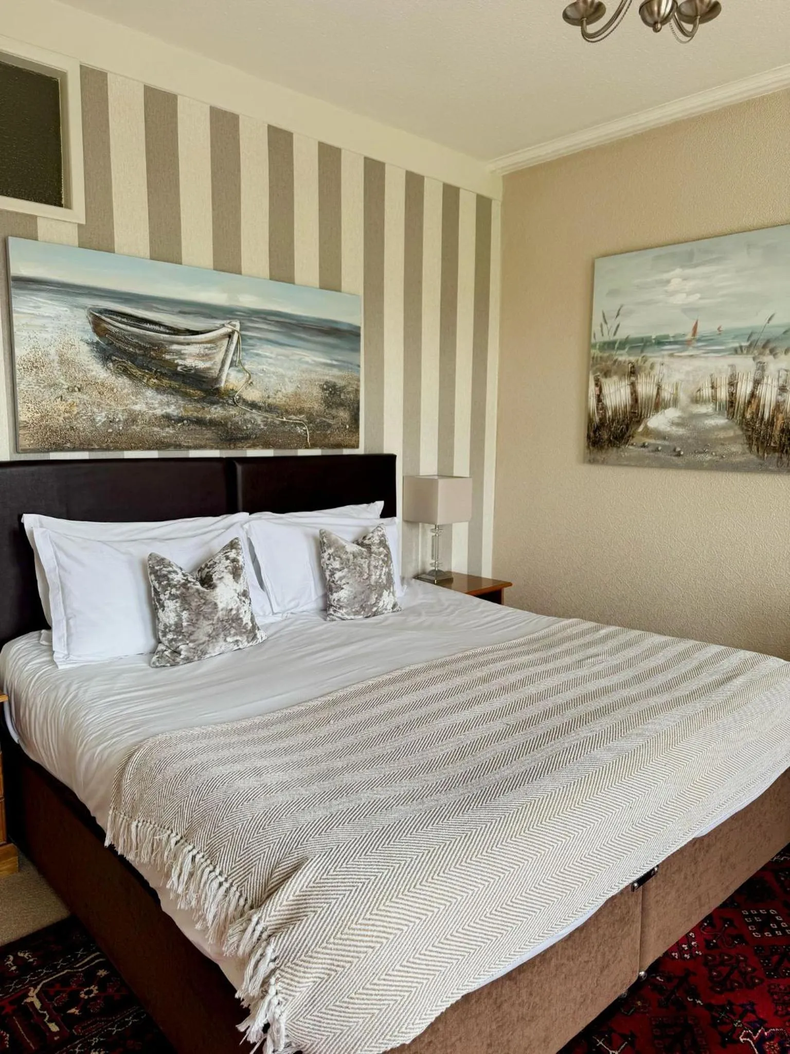 Bed in The White House Inn - Whitby