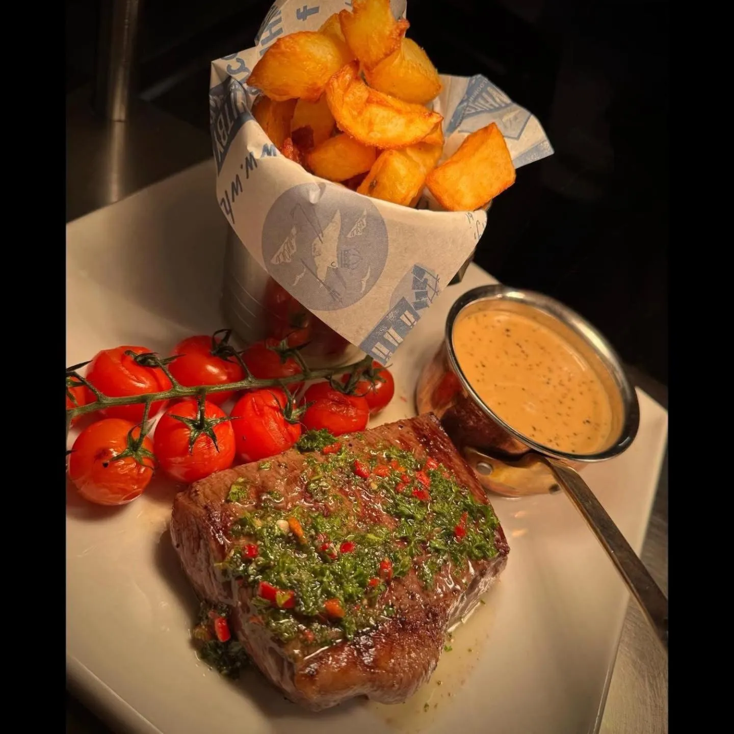 Food and drinks in The White House Inn - Whitby