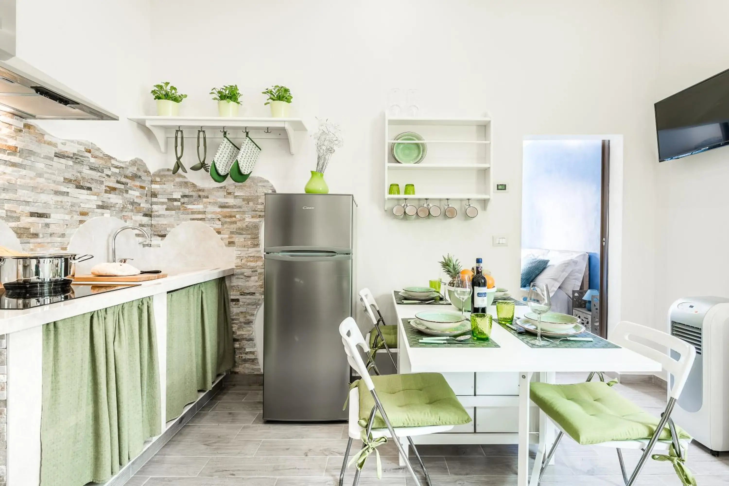 Kitchen or kitchenette in Dreamy Guelfa by Mmega Kitchen or kitchenette in Dreamy Guelfa by Mmega