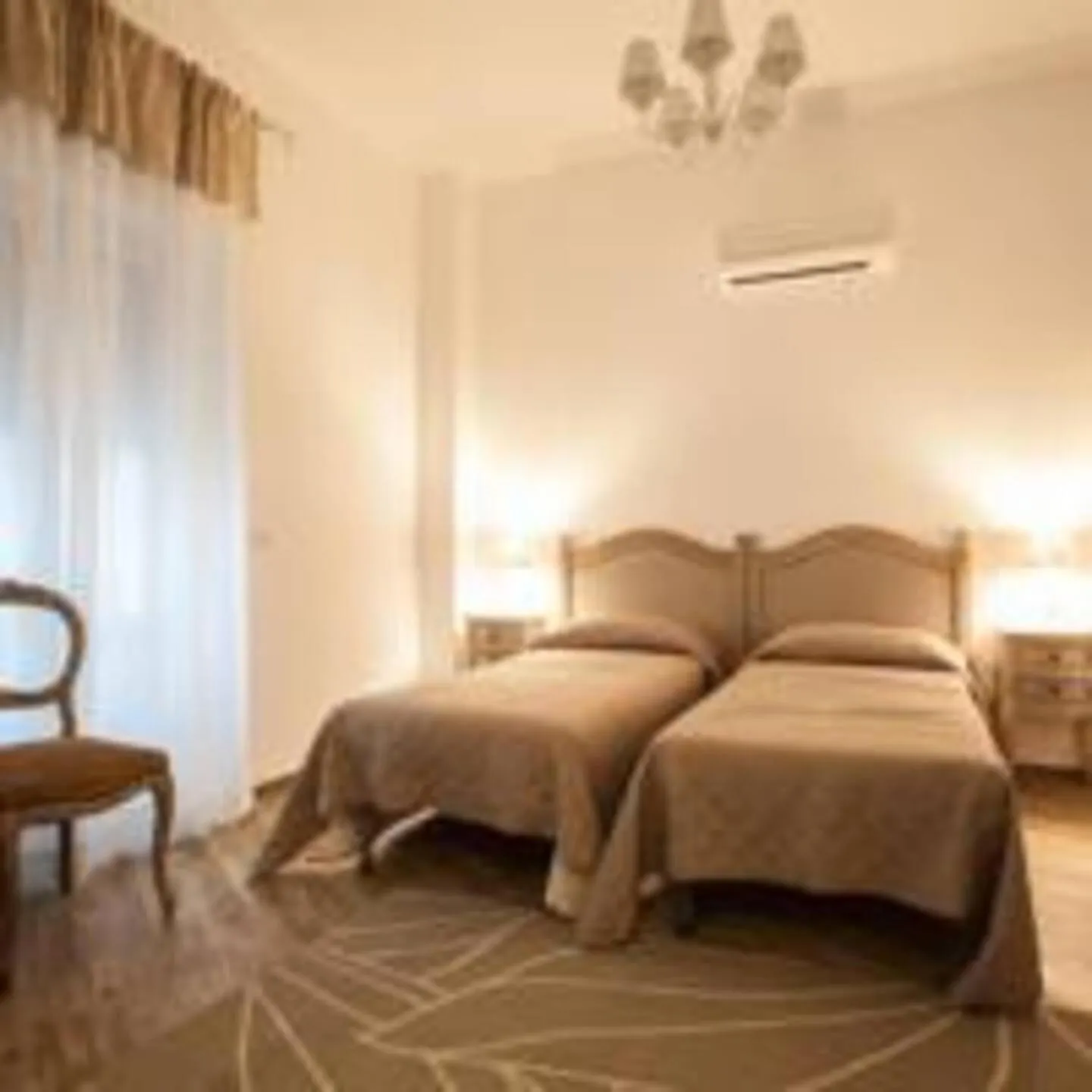 Bed in City Garden Guest House