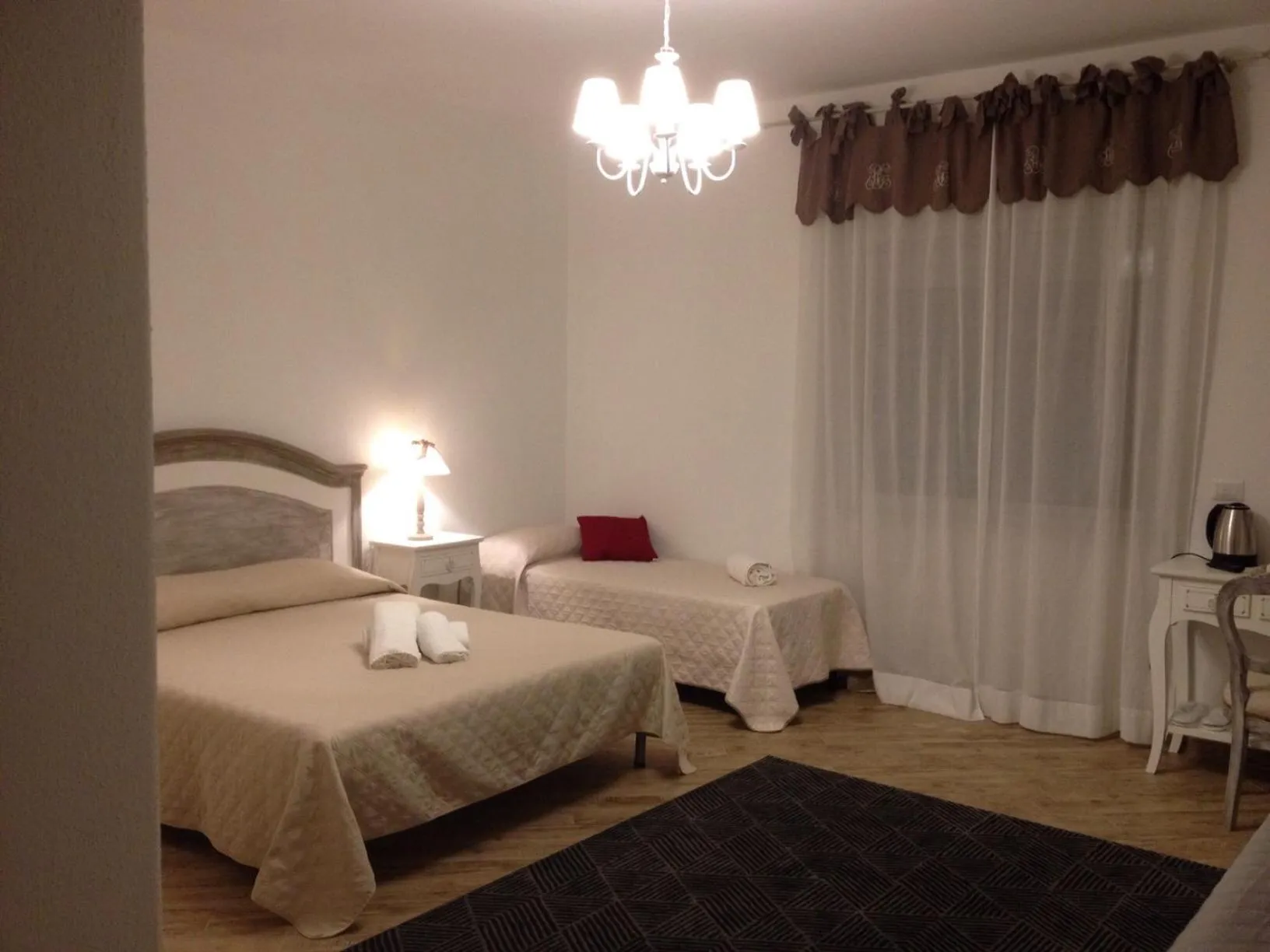 Bed in City Garden Guest House