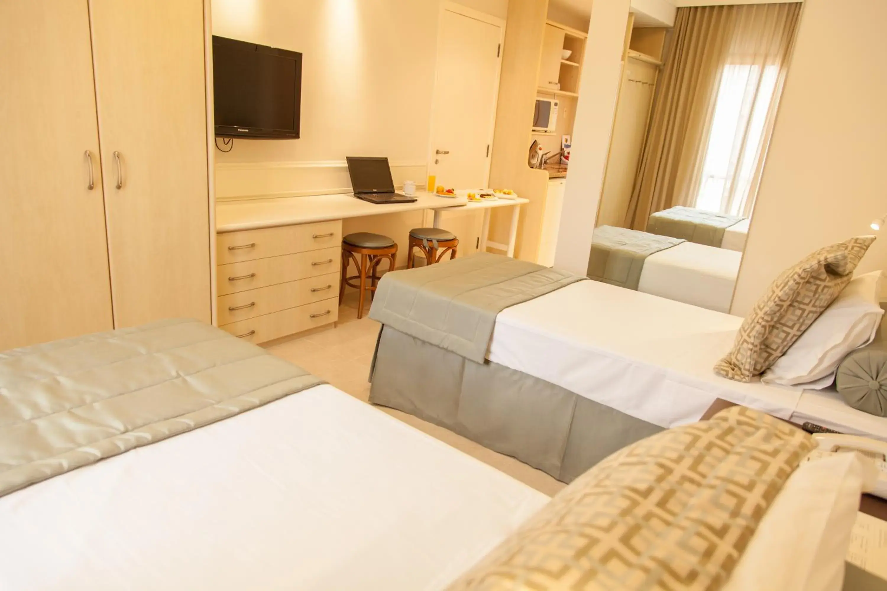 Bed in Hotel Jurerê Beach Village - OFICIAL Bed in Hotel Jurerê Beach Village - OFICIAL