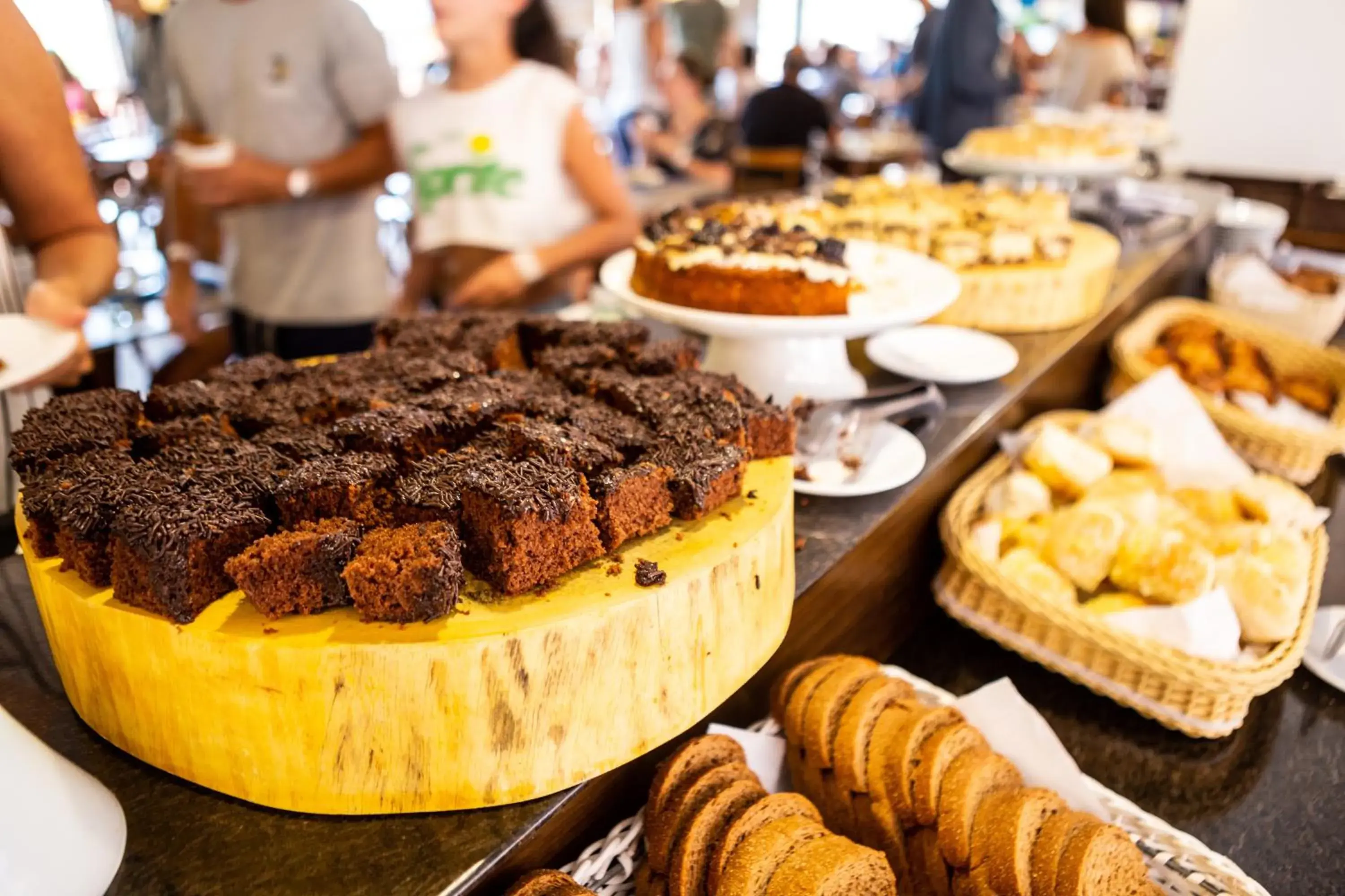 Breakfast in Hotel Jurerê Beach Village - OFICIAL Breakfast in Hotel Jurerê Beach Village - OFICIAL