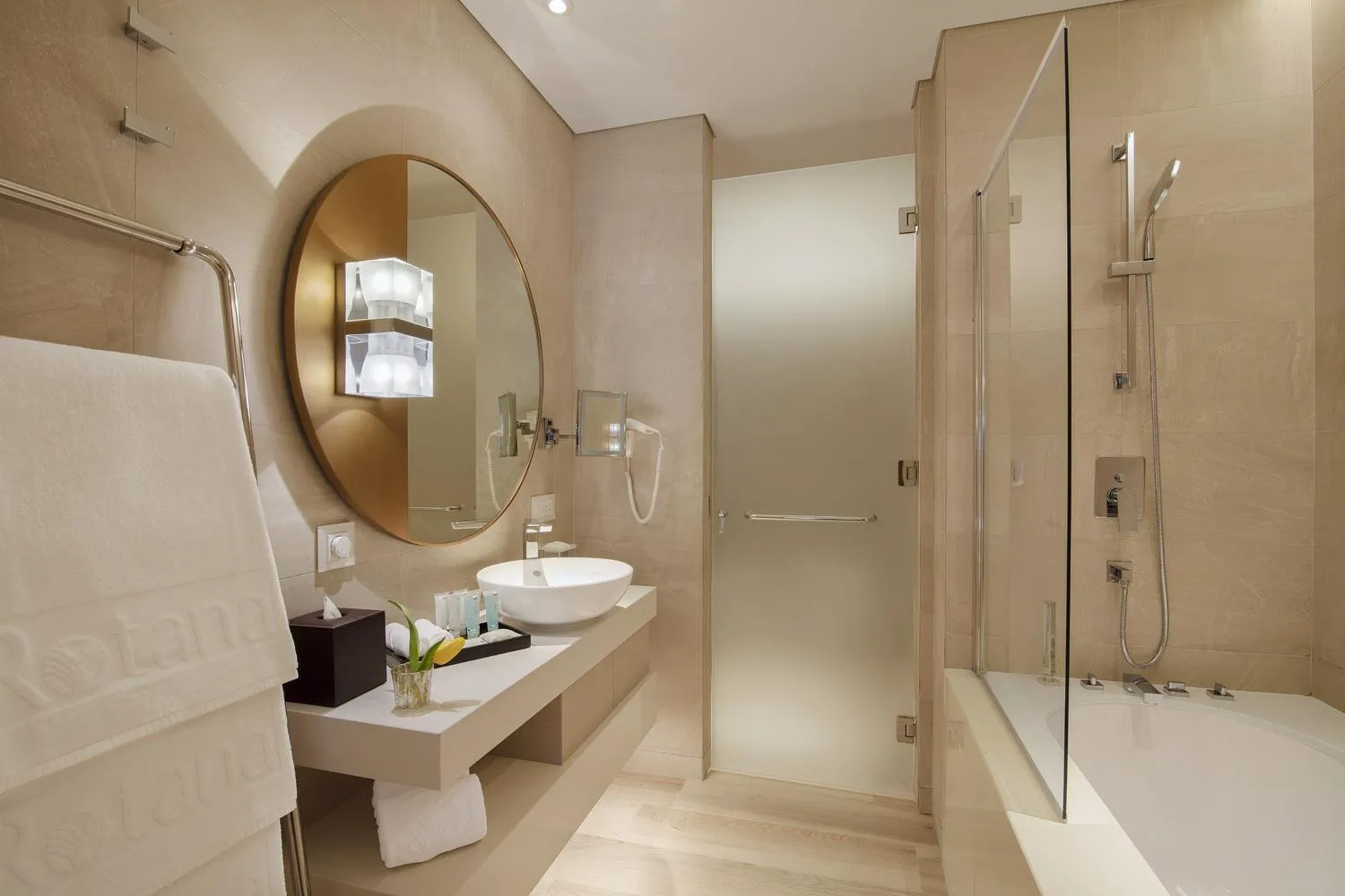 Toilet in Al Bandar Arjaan by Rotana – Dubai Creek
