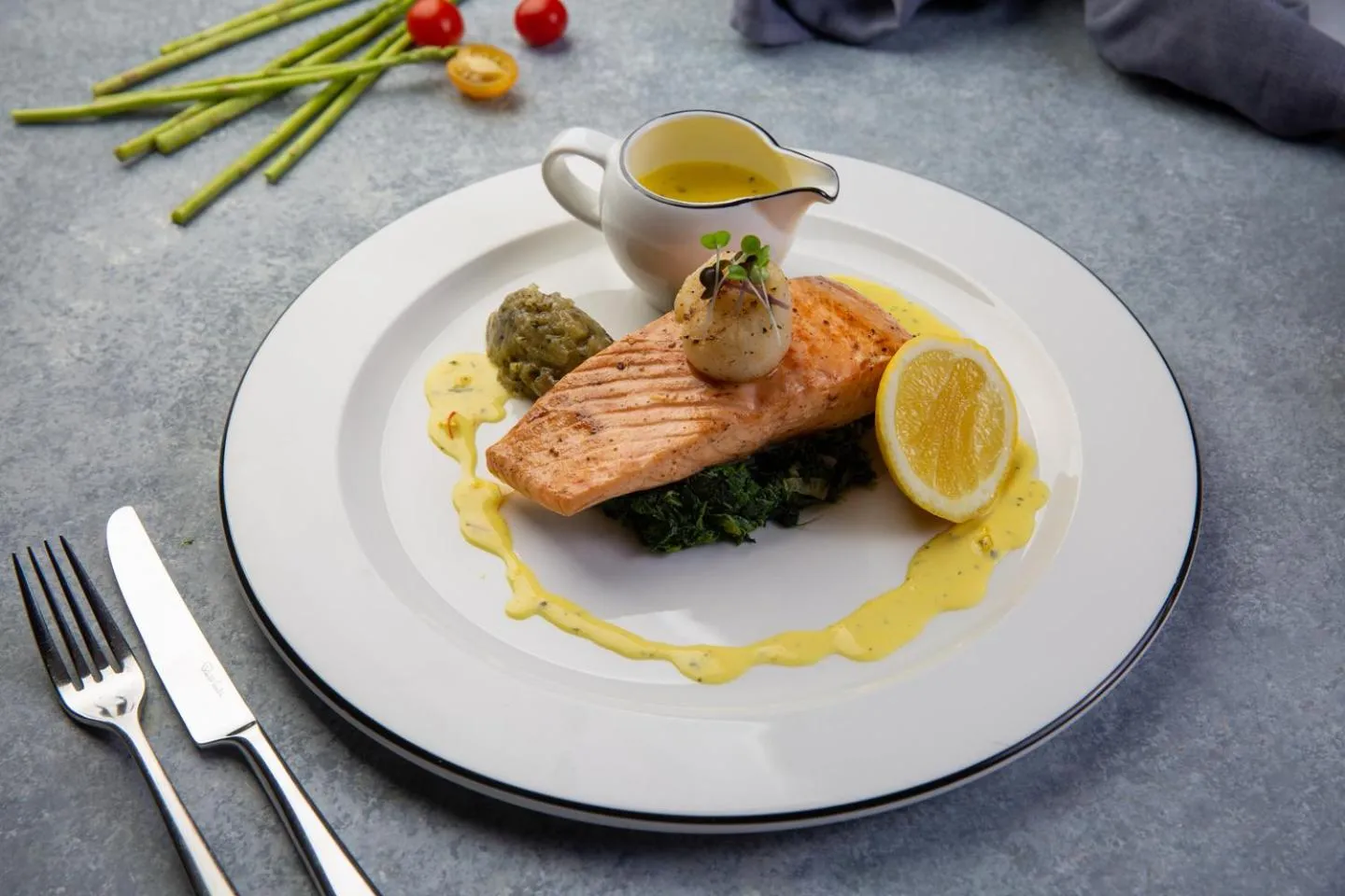 Food in Al Bandar Arjaan by Rotana – Dubai Creek