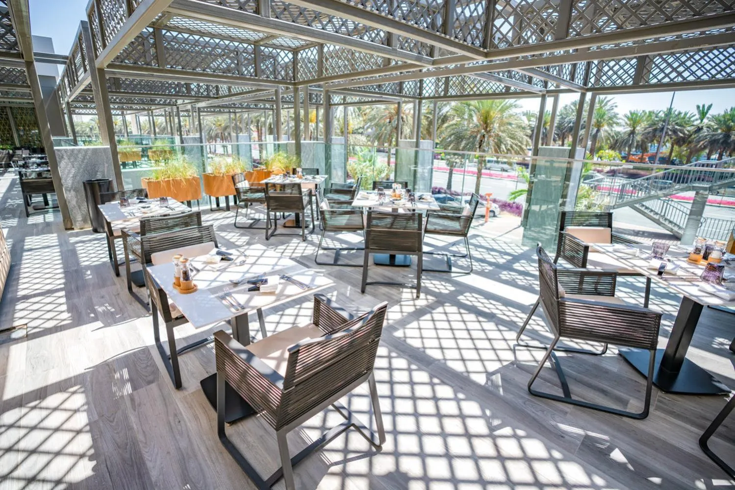 Food and drinks in Al Bandar Arjaan by Rotana – Dubai Creek