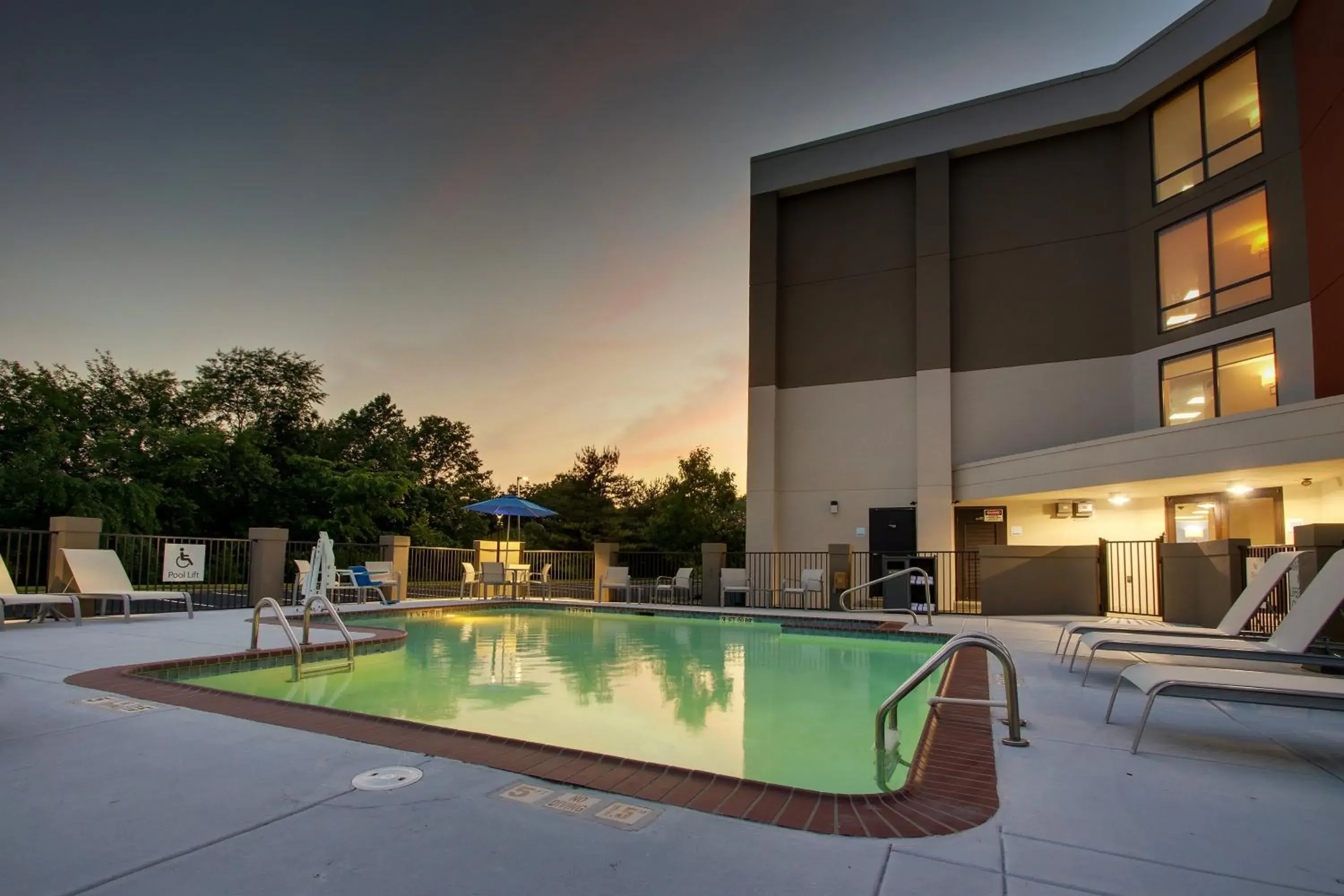 Swimming pool in Holiday Inn Express Voorhees/ Mt. Laurel by IHG Swimming pool in Holiday Inn Express Voorhees/ Mt. Laurel by IHG