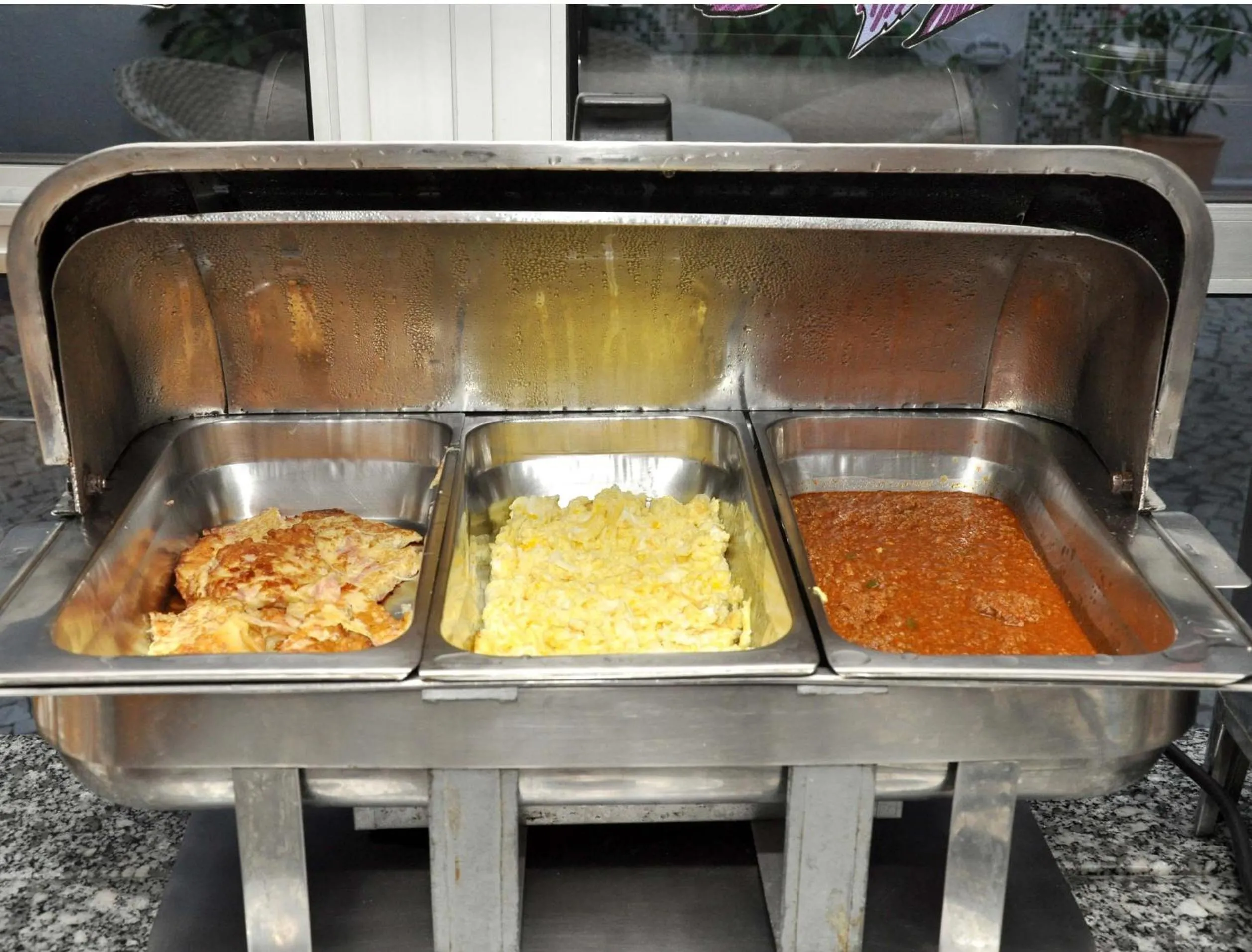 Restaurant/places to eat in Vila Azul Praia Hotel