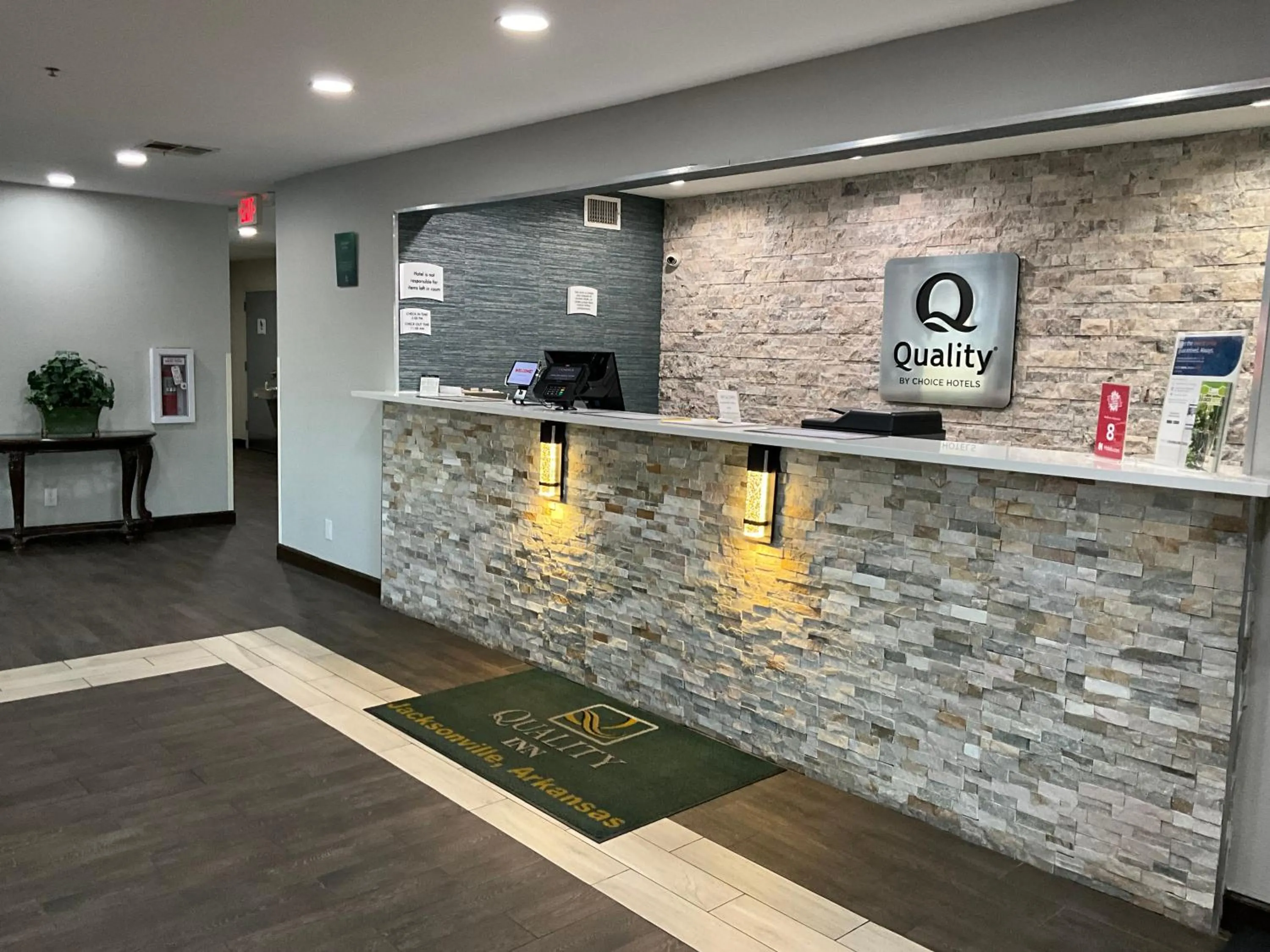 Lobby or reception in Quality Inn Jacksonville near Little Rock Air Force Base
