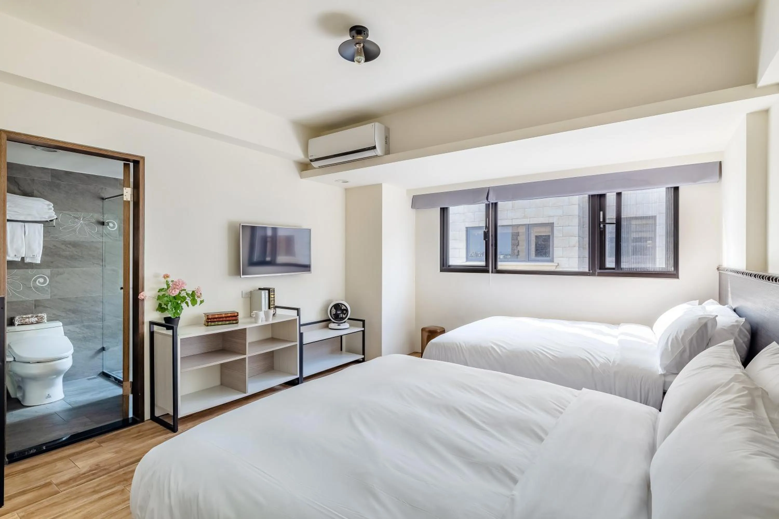 bunk bed, Bed in Milan Yilan