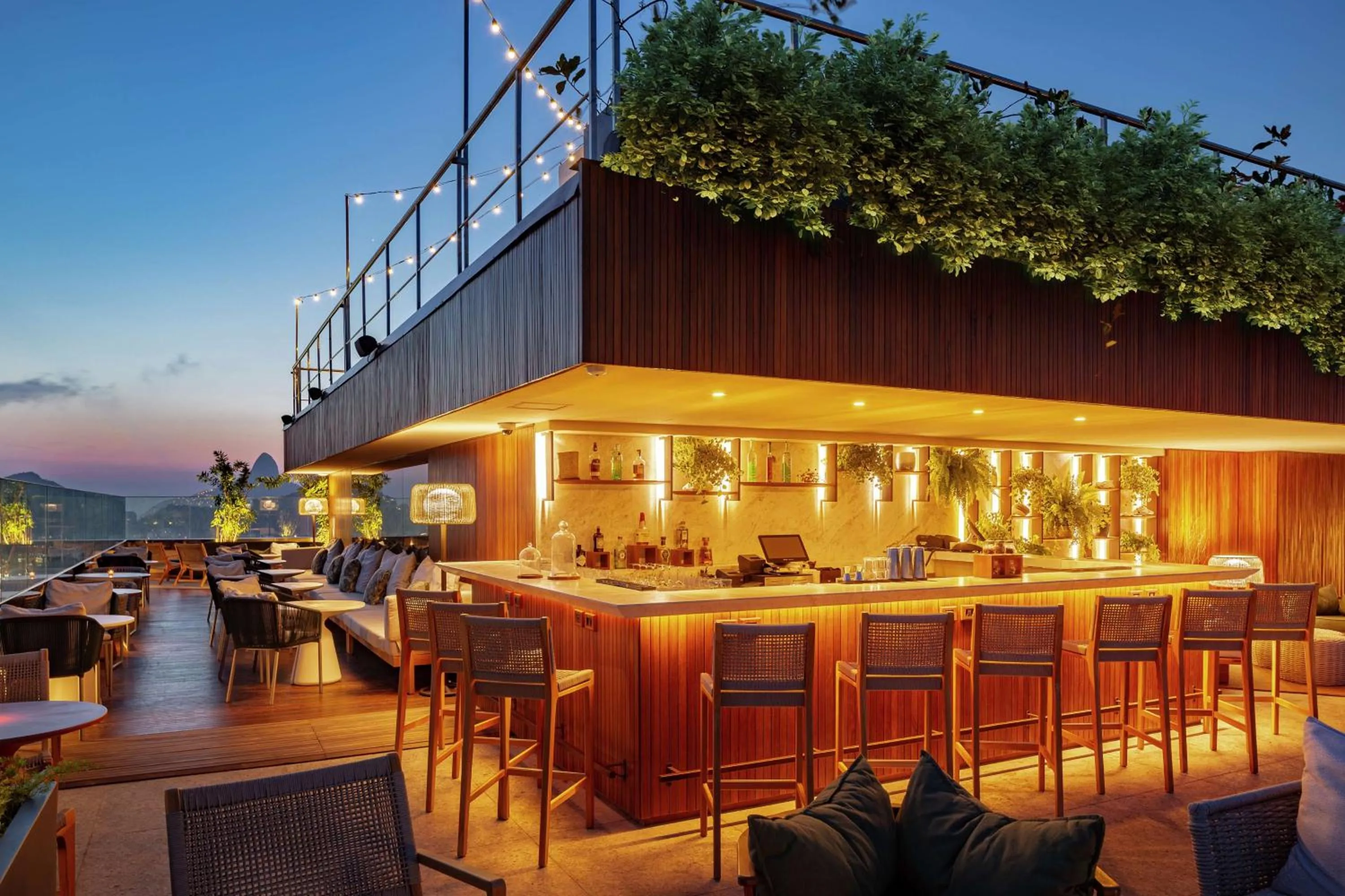 Lounge or bar in Hilton Copacabana Rio de Janeiro