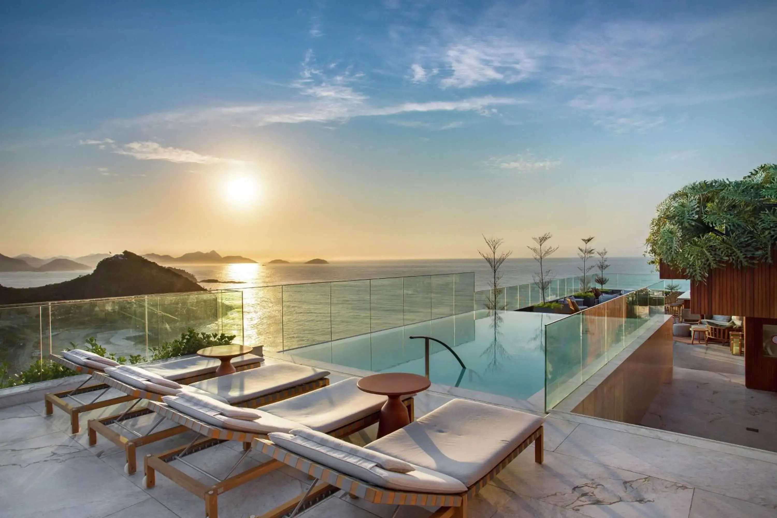 Pool view in Hilton Copacabana Rio de Janeiro Pool view in Hilton Copacabana Rio de Janeiro