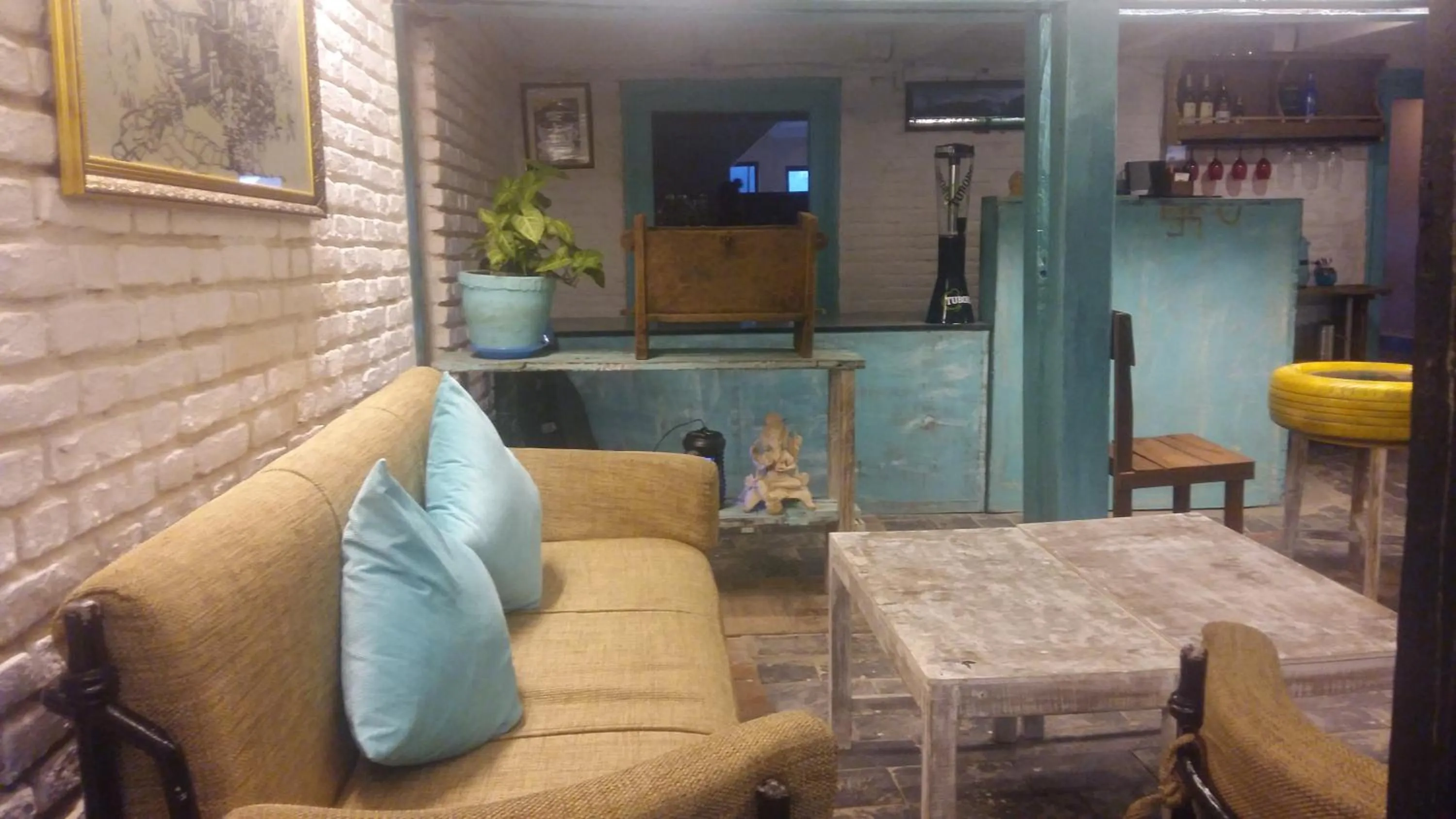 Restaurant/places to eat in The Hotel