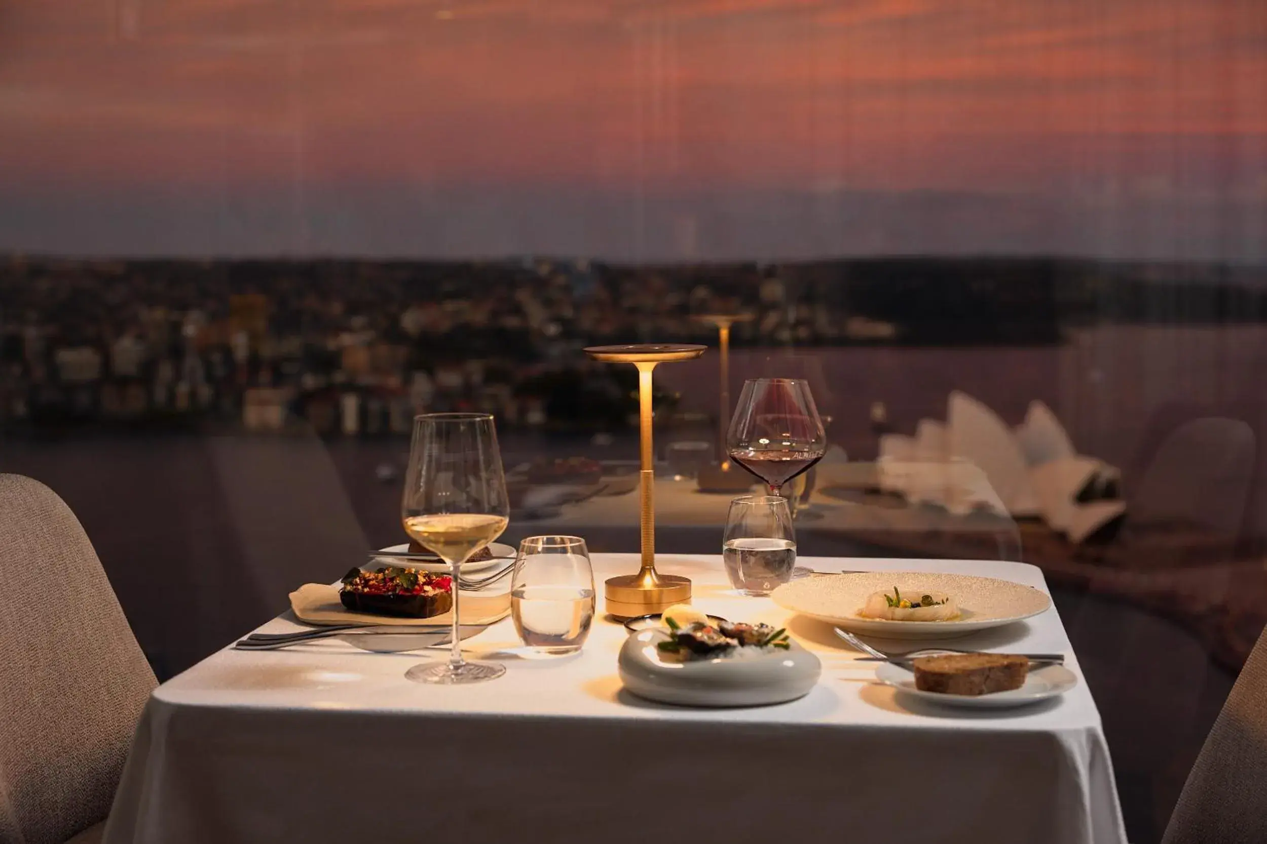 Restaurant/places to eat in Shangri-La Sydney Restaurant/places to eat in Shangri-La Sydney