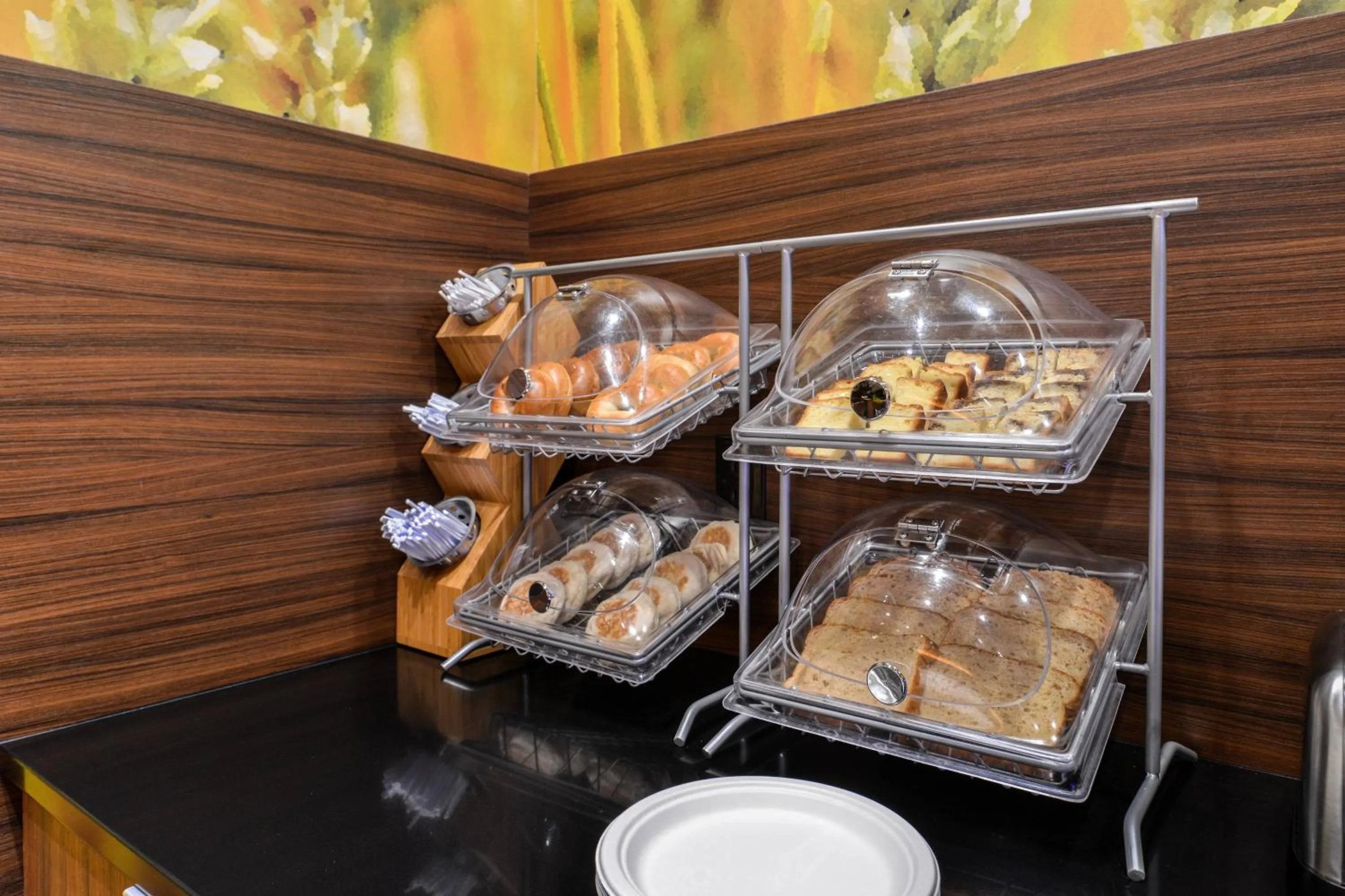 Breakfast in Fairfield Inn & Suites by Marriott Eugene East/Springfield