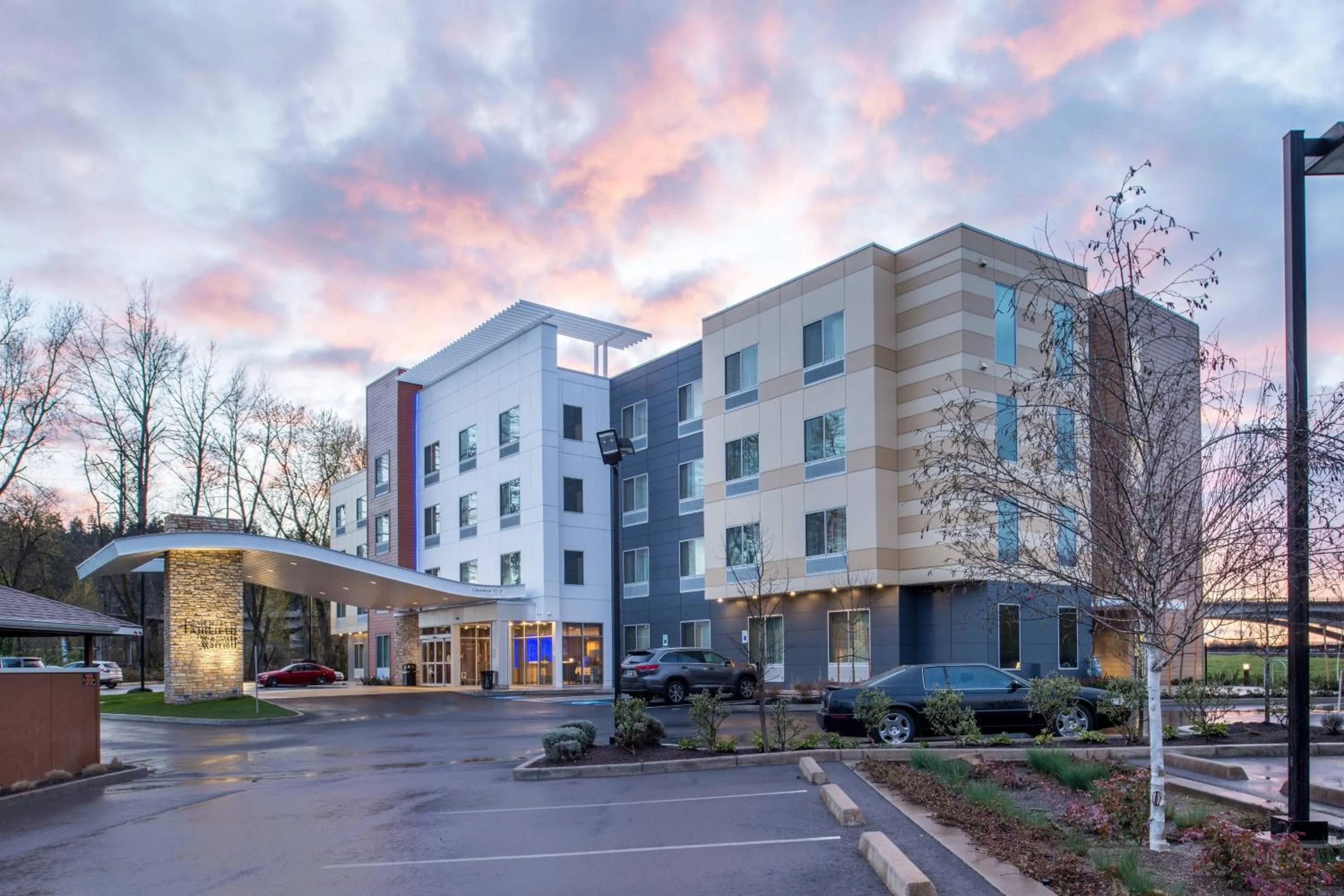 Property building in Fairfield Inn & Suites by Marriott Eugene East/Springfield
