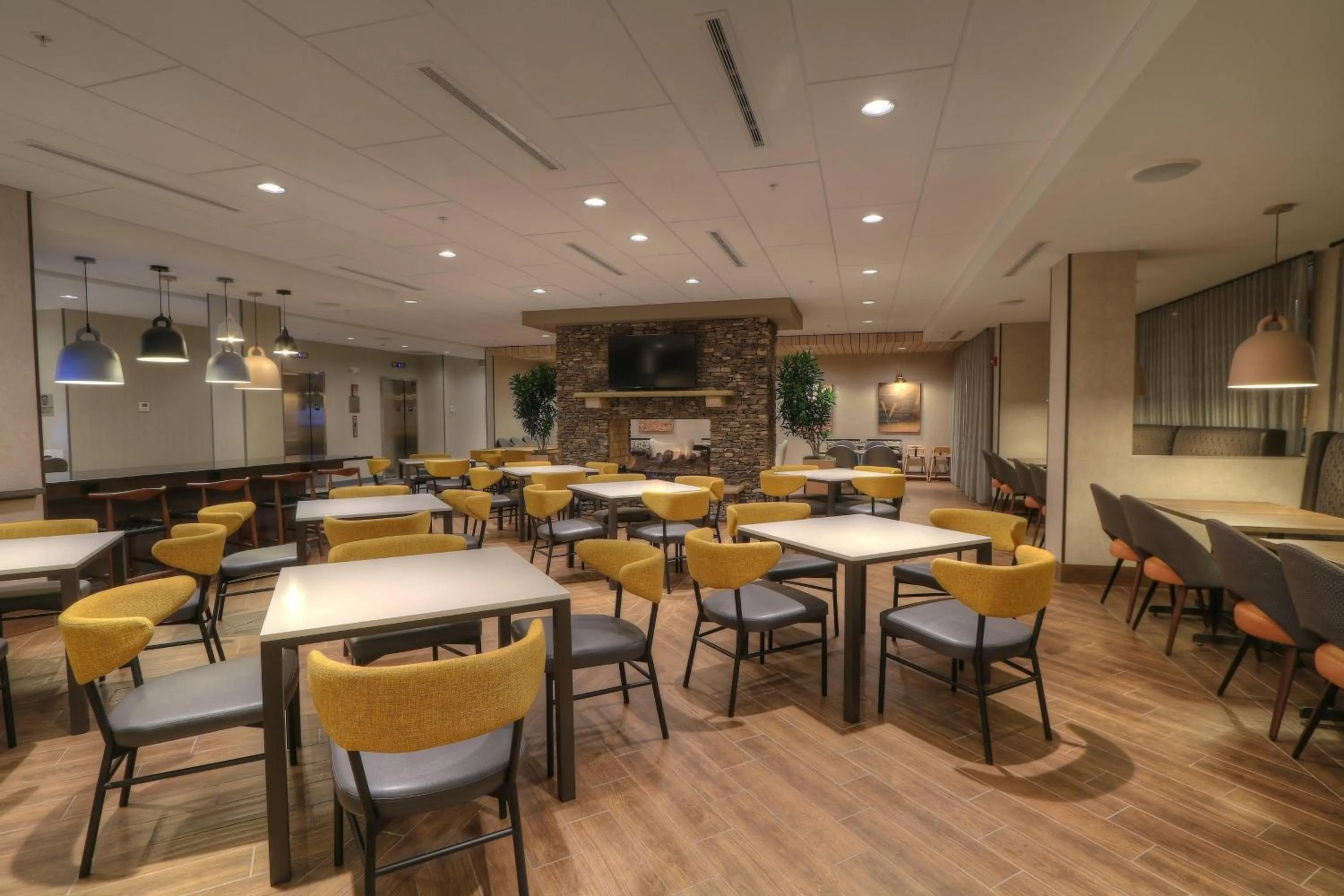 Restaurant/places to eat in Fairfield Inn & Suites by Marriott Gatlinburg Downtown