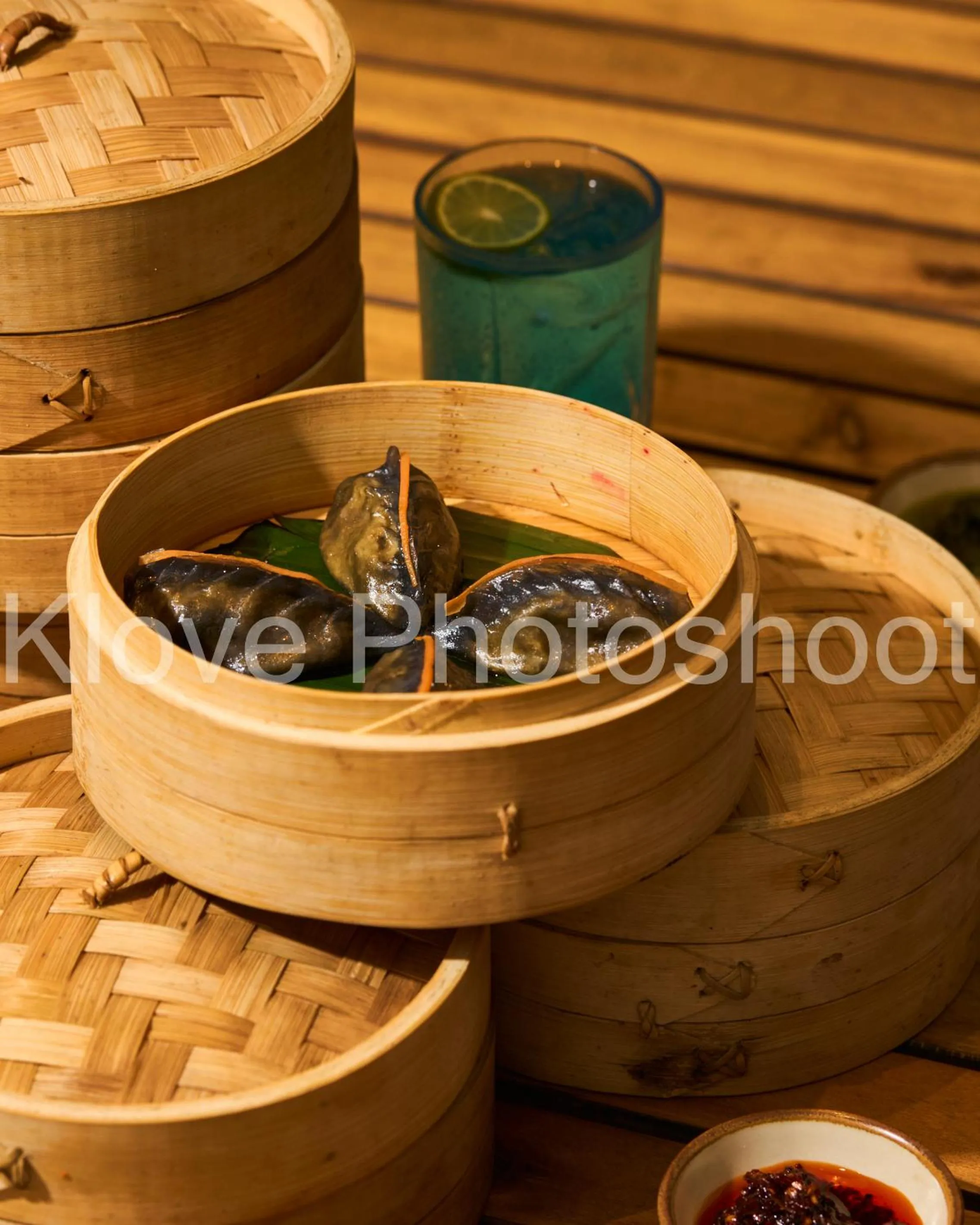 Food in Yogi Executive, Navi Mumbai