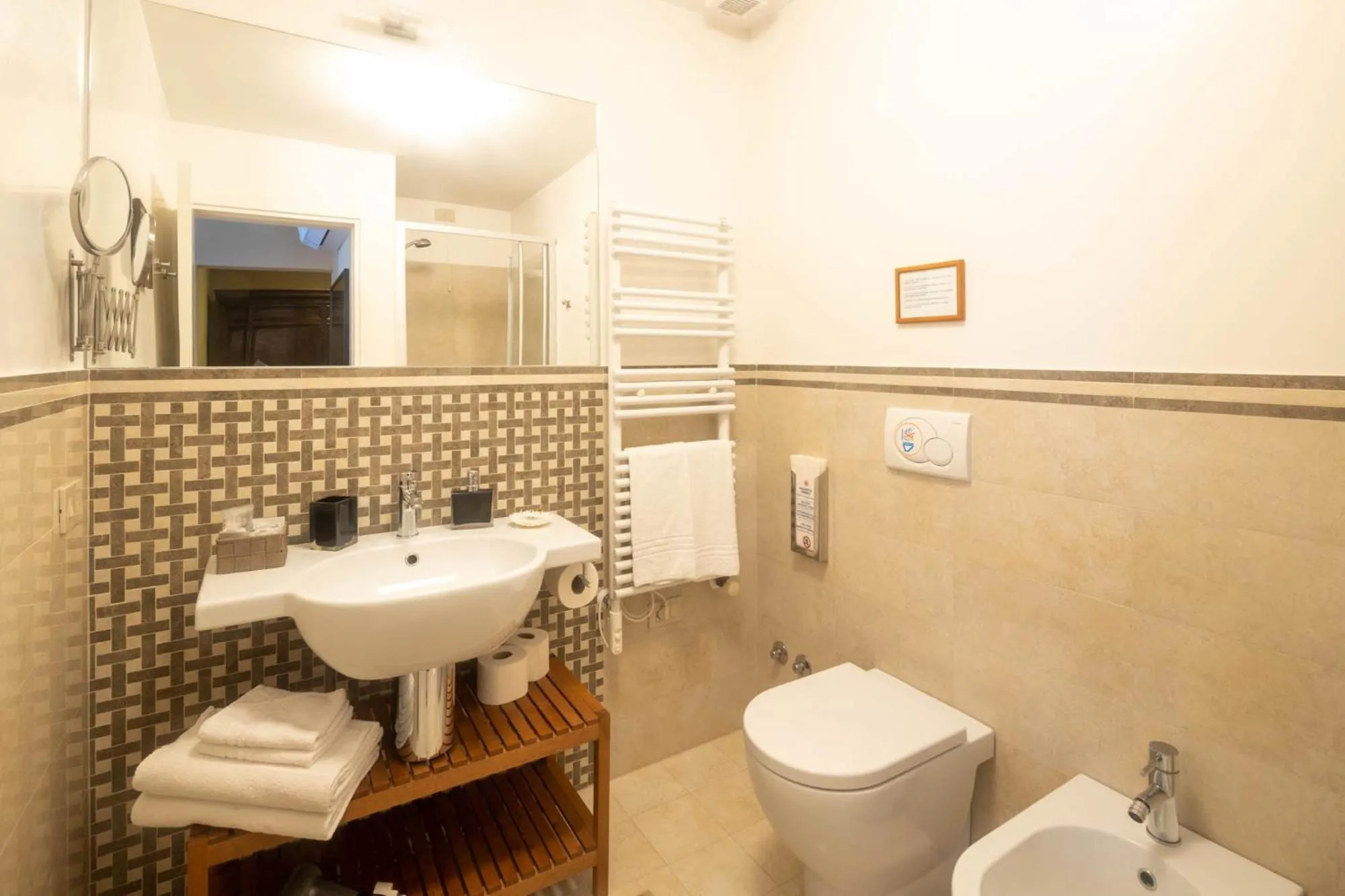 Shower in Campiello Zen B&B