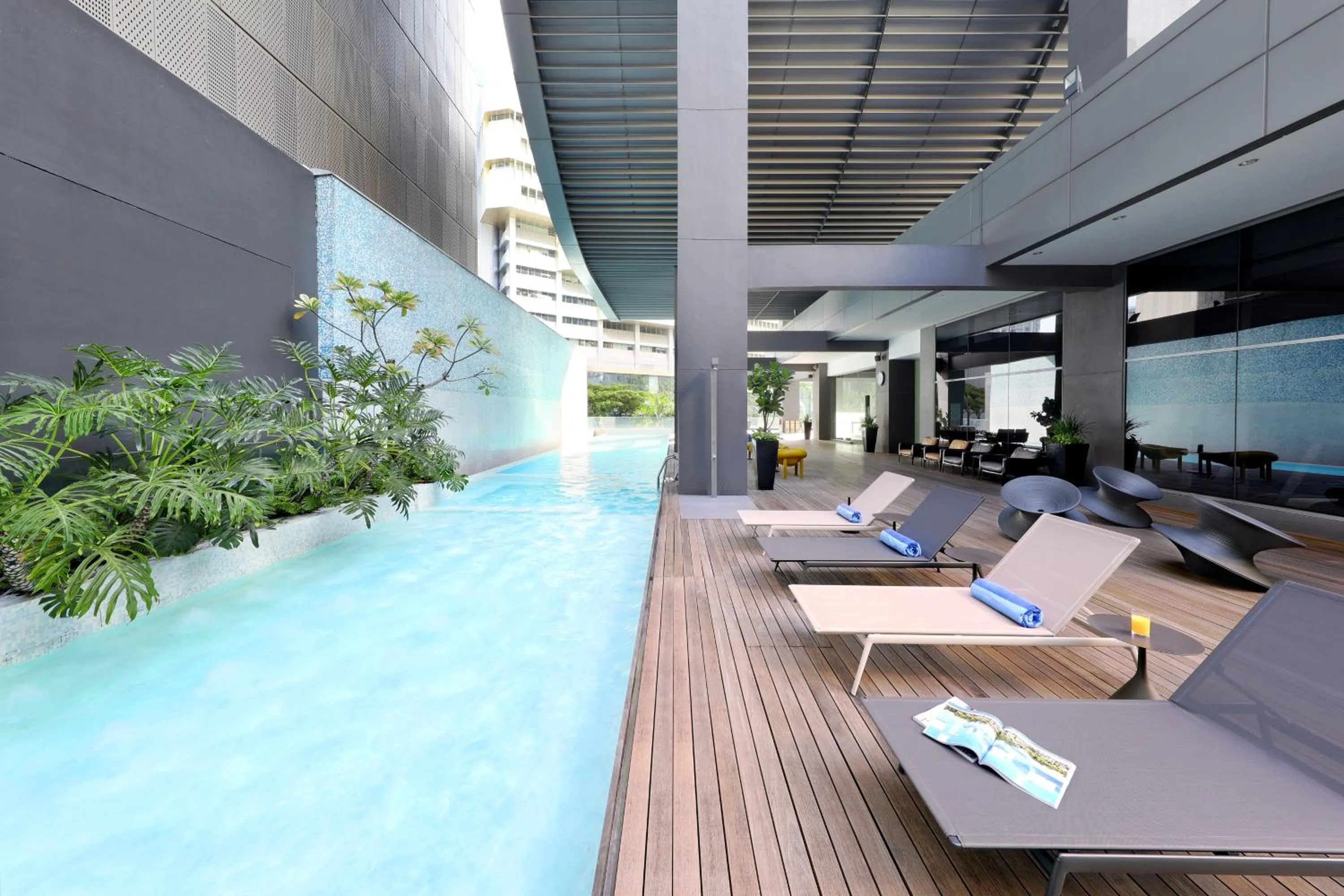 Swimming pool in Pan Pacific Serviced Suites Orchard, Singapore