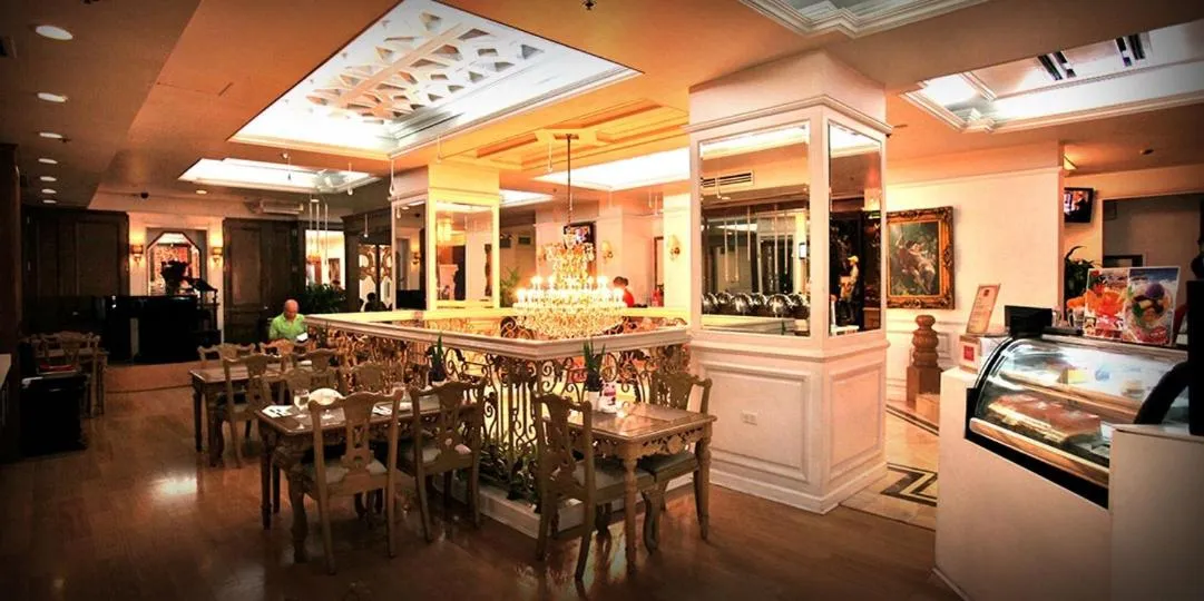 Restaurant/places to eat in Networld Hotel Spa and Casino