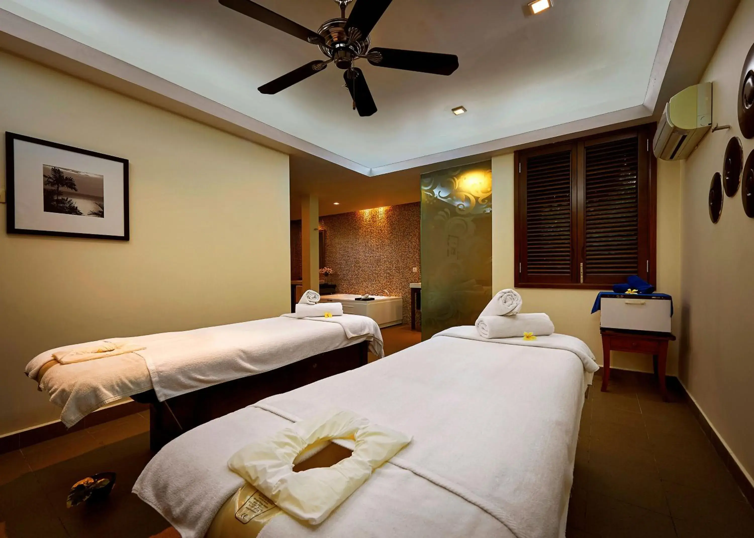 Spa and wellness centre/facilities, Bed in The Taaras Beach & Spa Resort Spa and wellness centre/facilities, Bed in The Taaras Beach & Spa Resort