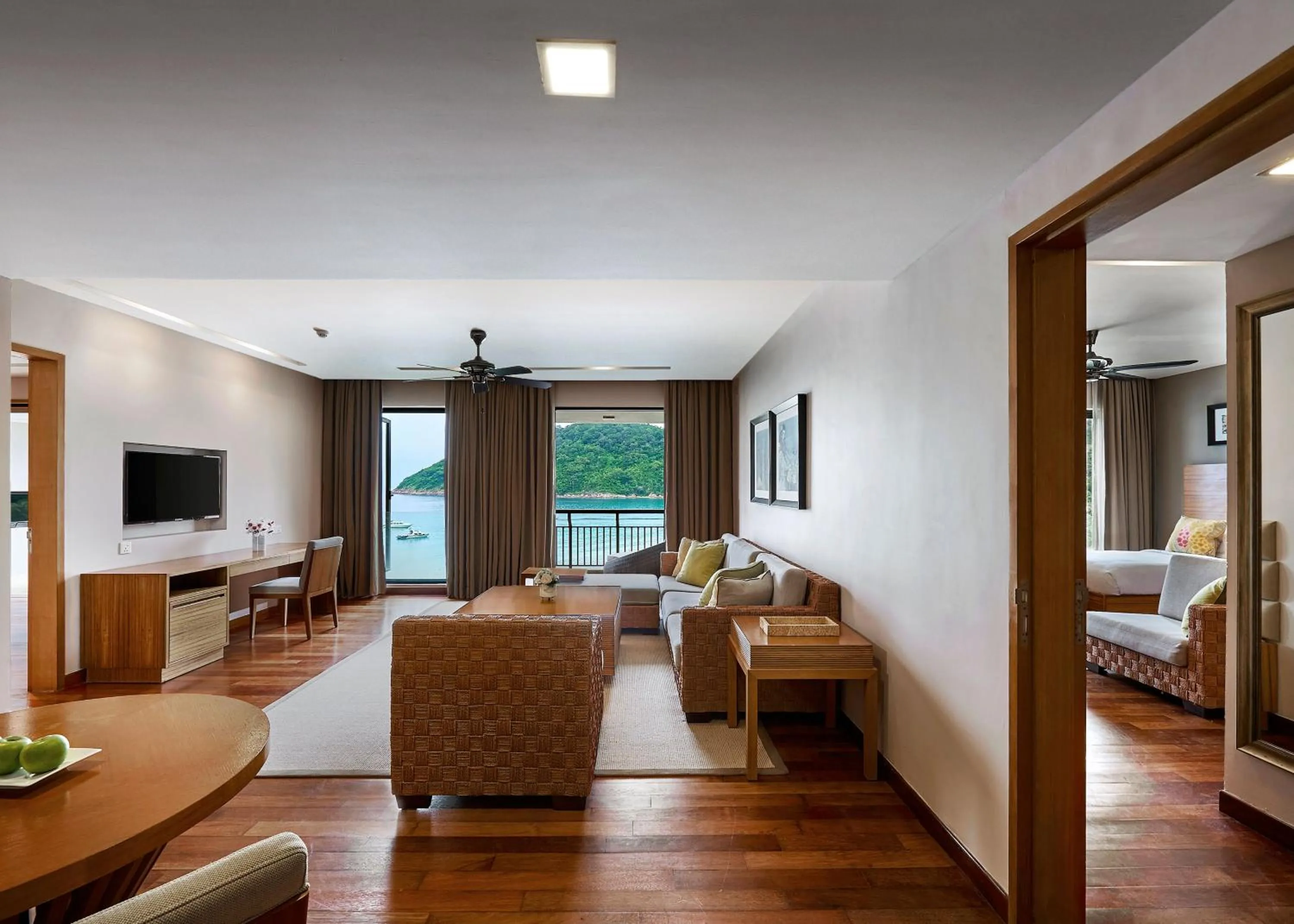 Living room, Bed in The Taaras Beach & Spa Resort