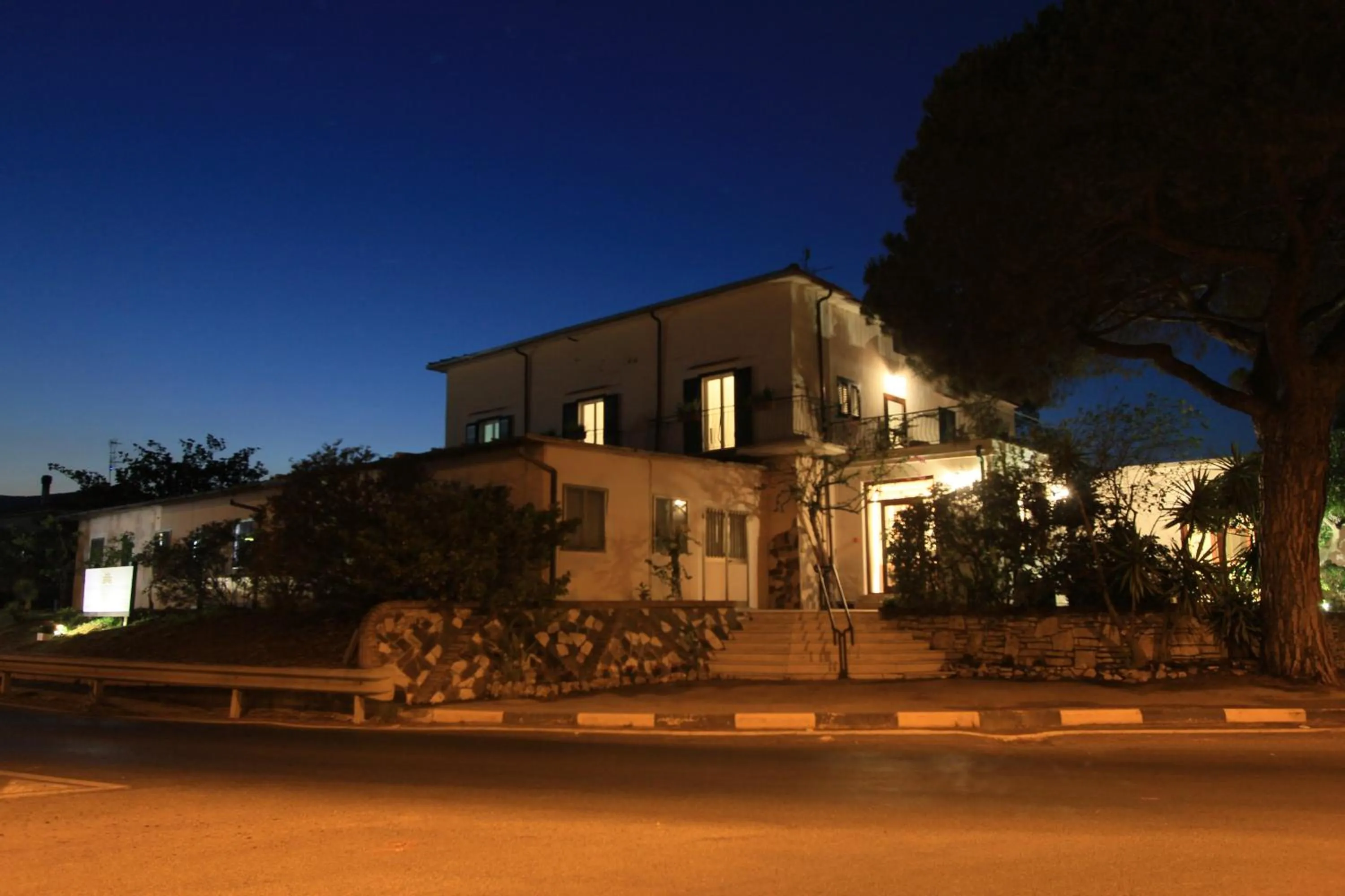 Property building in Hotel Rio Claro