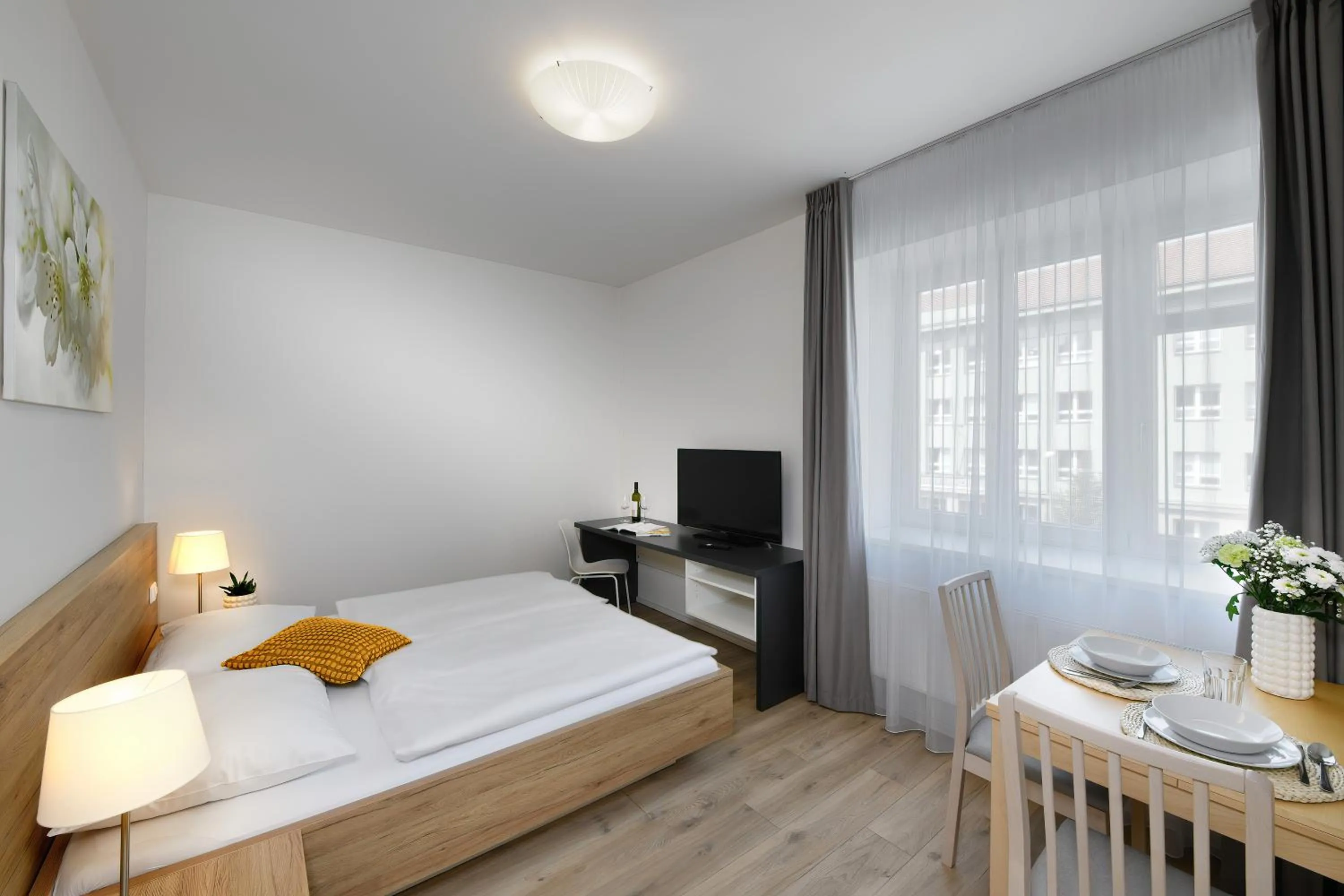 Bed in DownTown Suites Belohorska