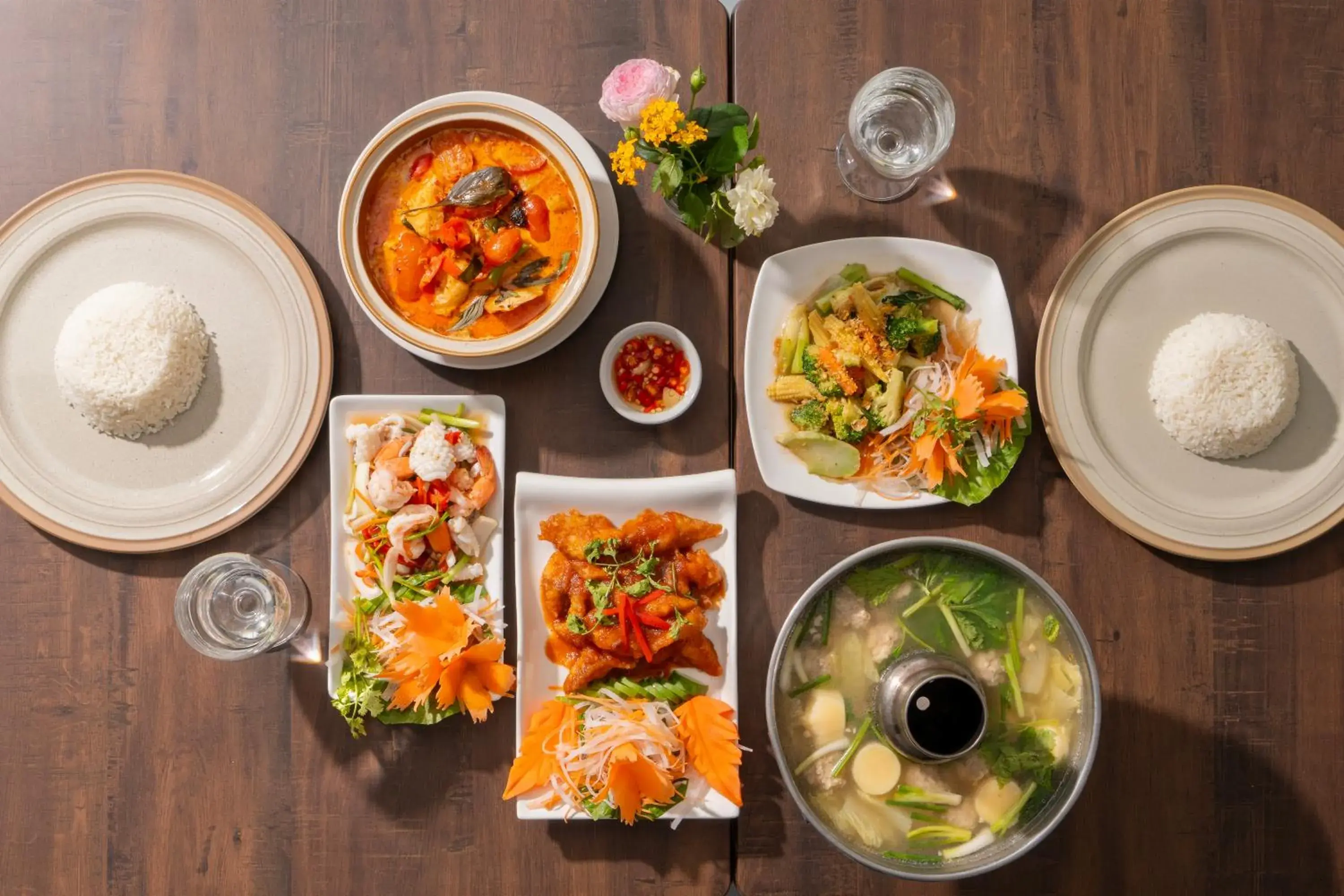 Food and drinks in Comsaed River Kwai Resort Food and drinks in Comsaed River Kwai Resort