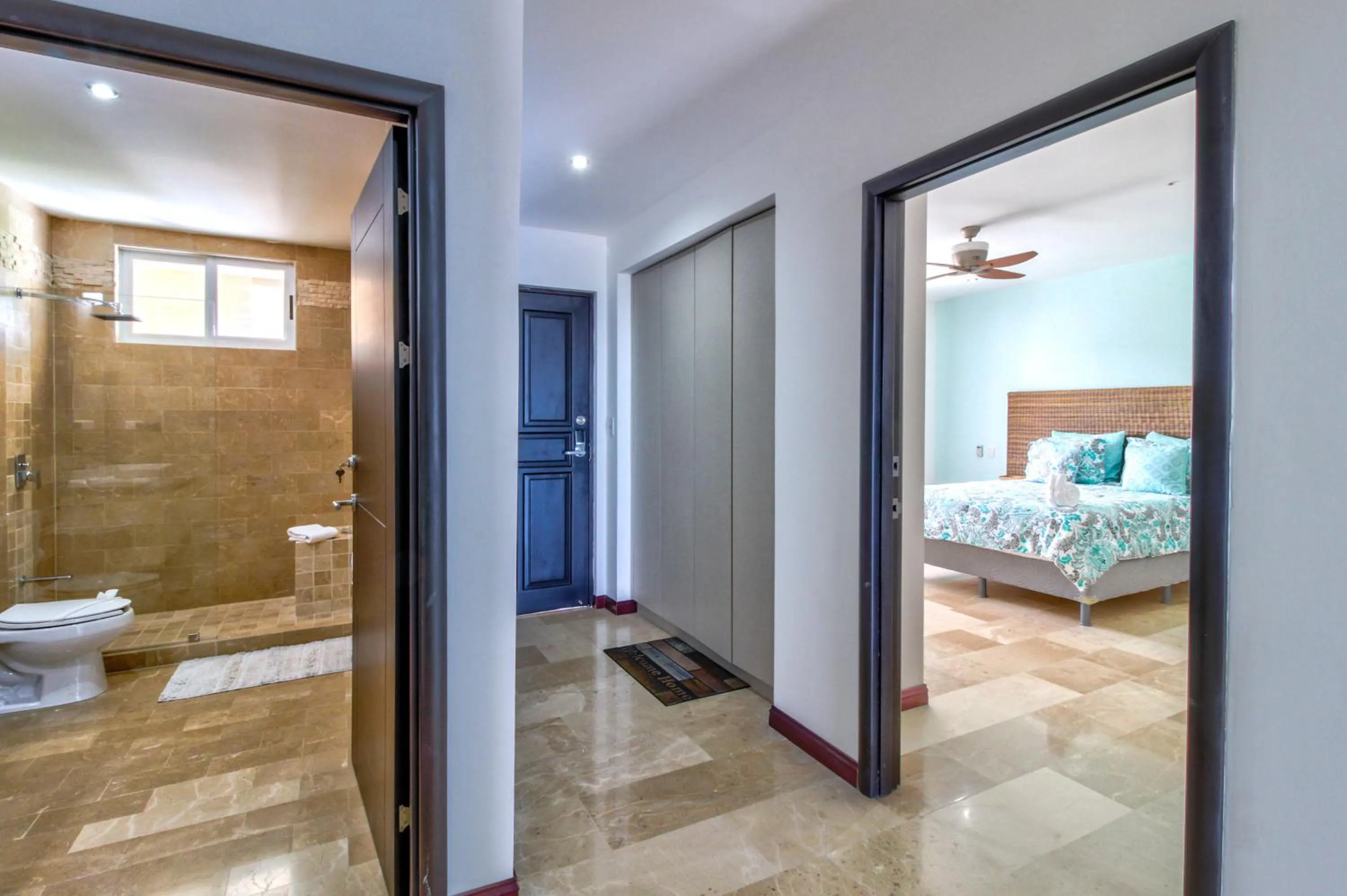 Bed in Breakwater Point 602