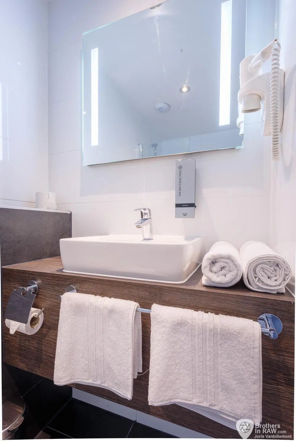 Bathroom in Joy Hotel