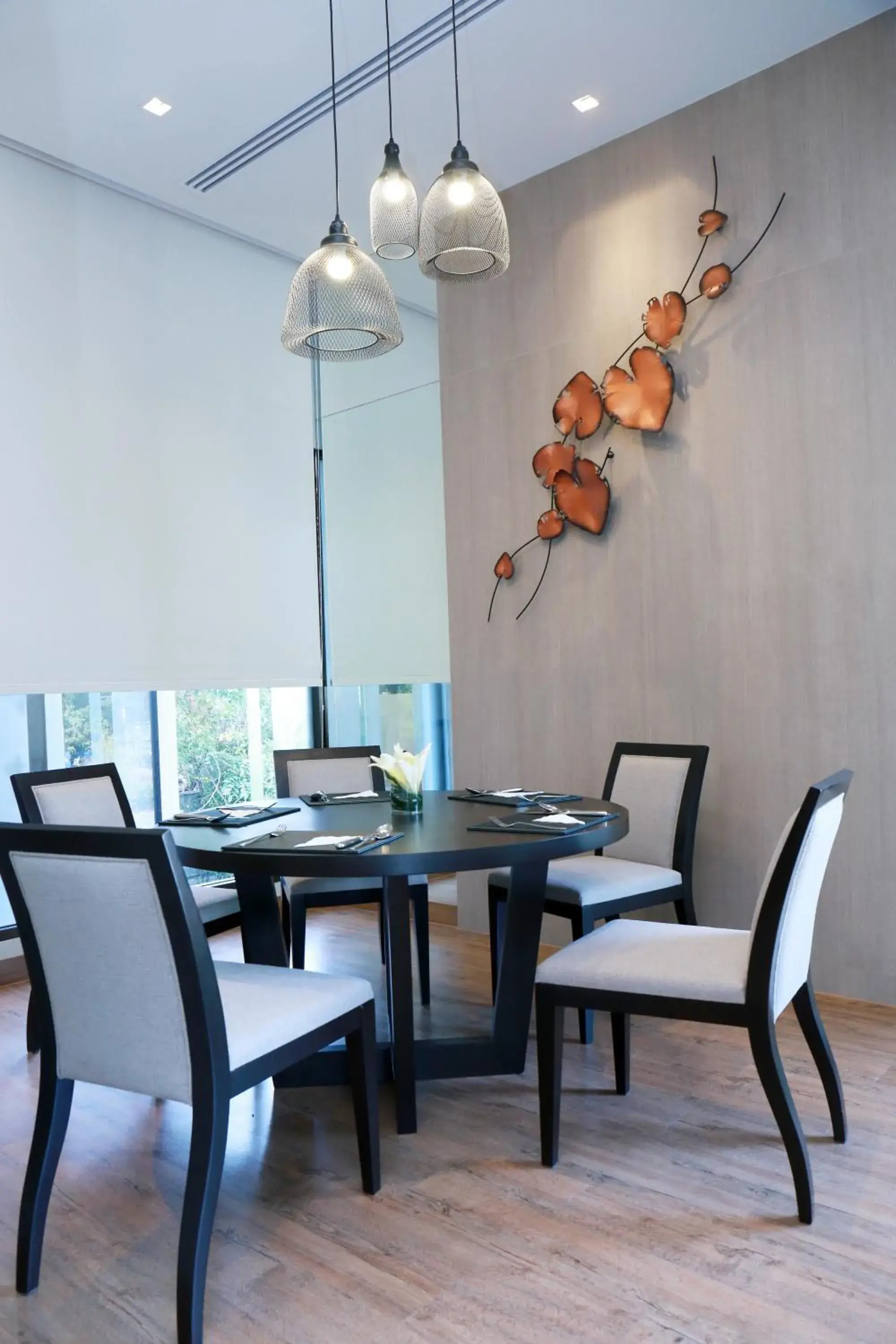 Restaurant/places to eat in Louis Tavern Hotel Restaurant/places to eat in Louis Tavern Hotel