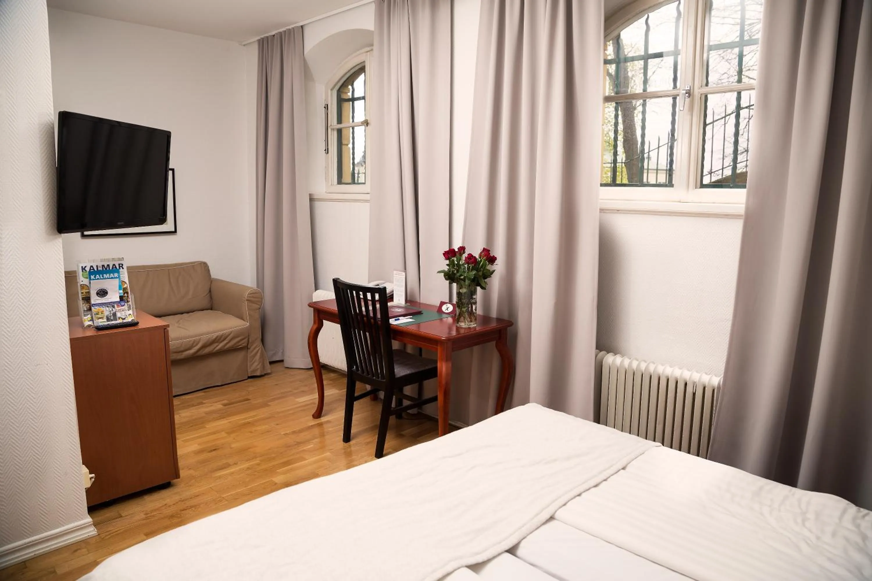 Photo of the whole room, Bed in Frimurarehotellet; Sure Hotel Collection by Best Western