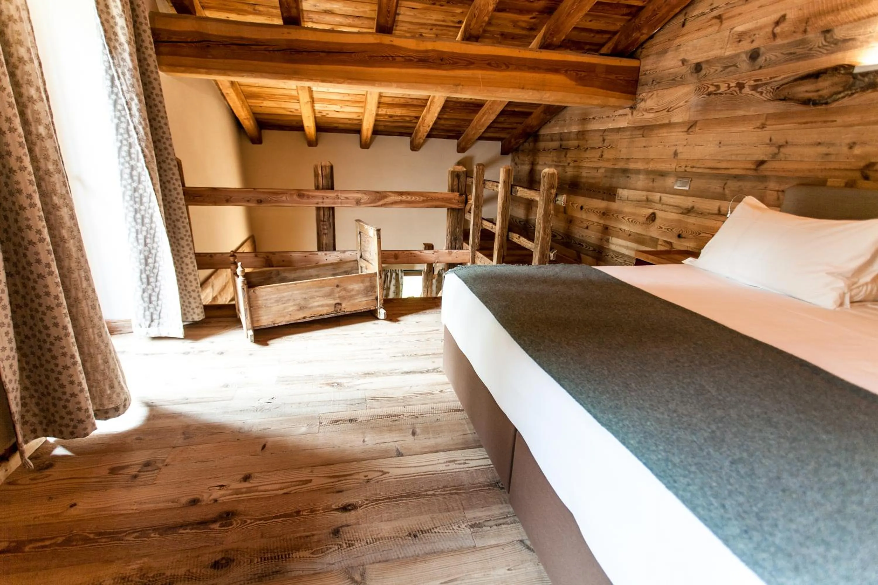 Bedroom, Bed in Chalet Eden Eco Hotel, Restaurant & Wellness